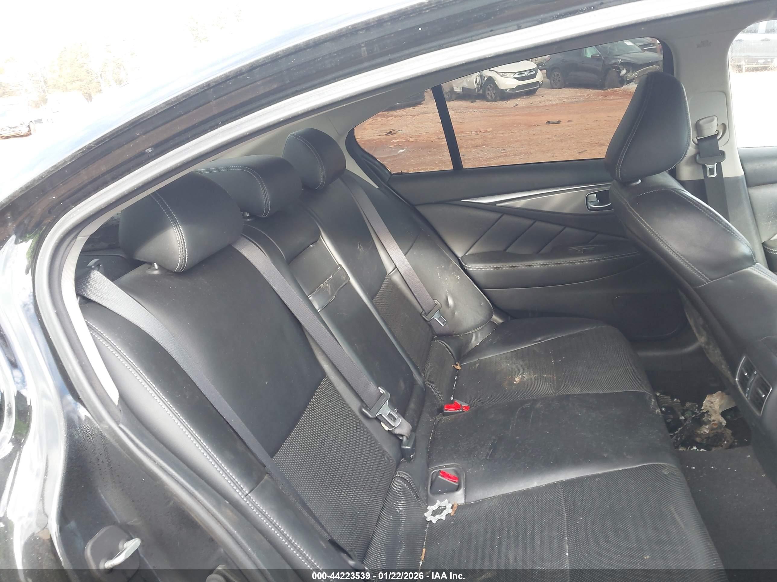 INFINITI Q50 image 8