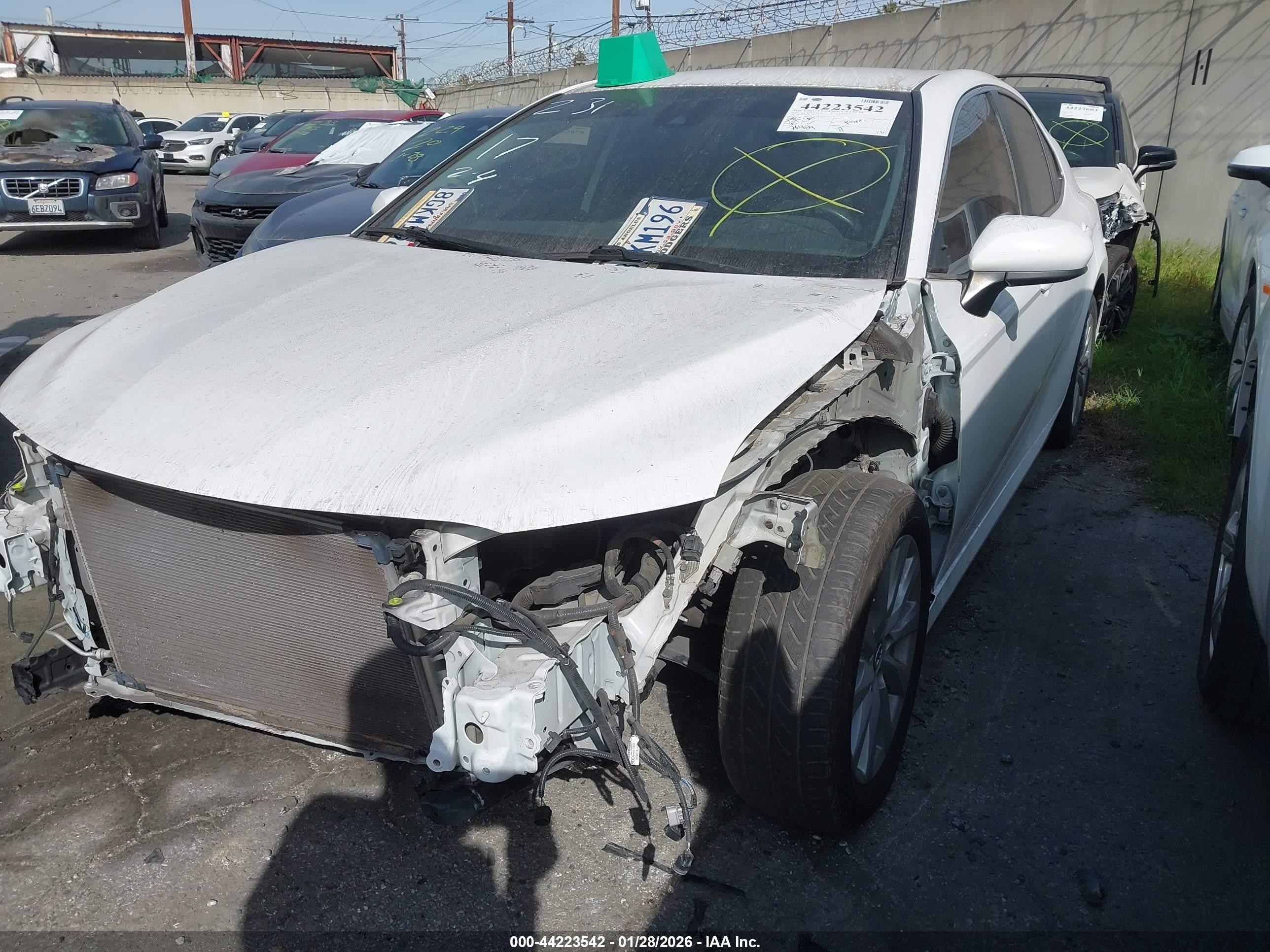 TOYOTA CAMRY image 2