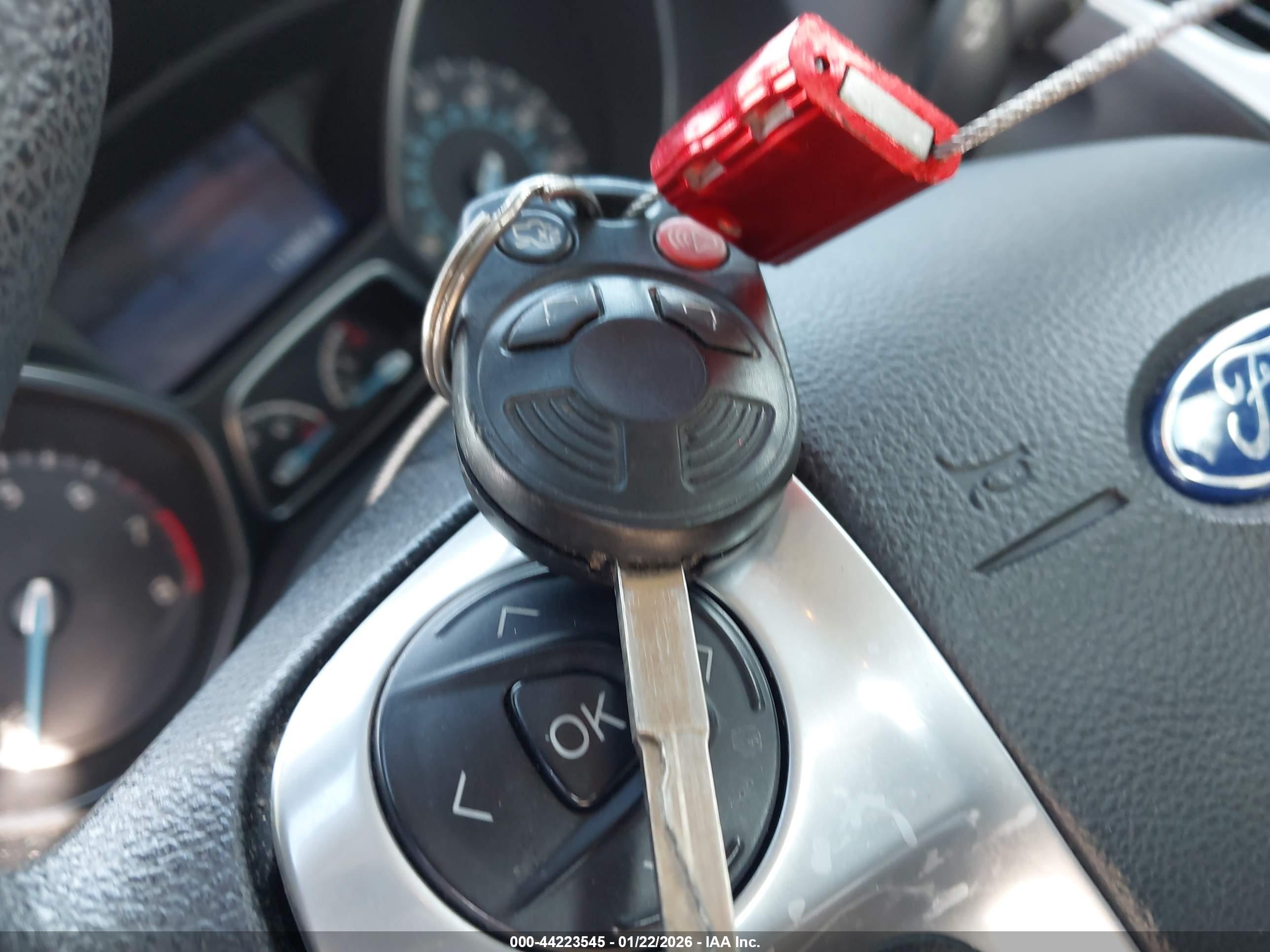FORD FOCUS image 11