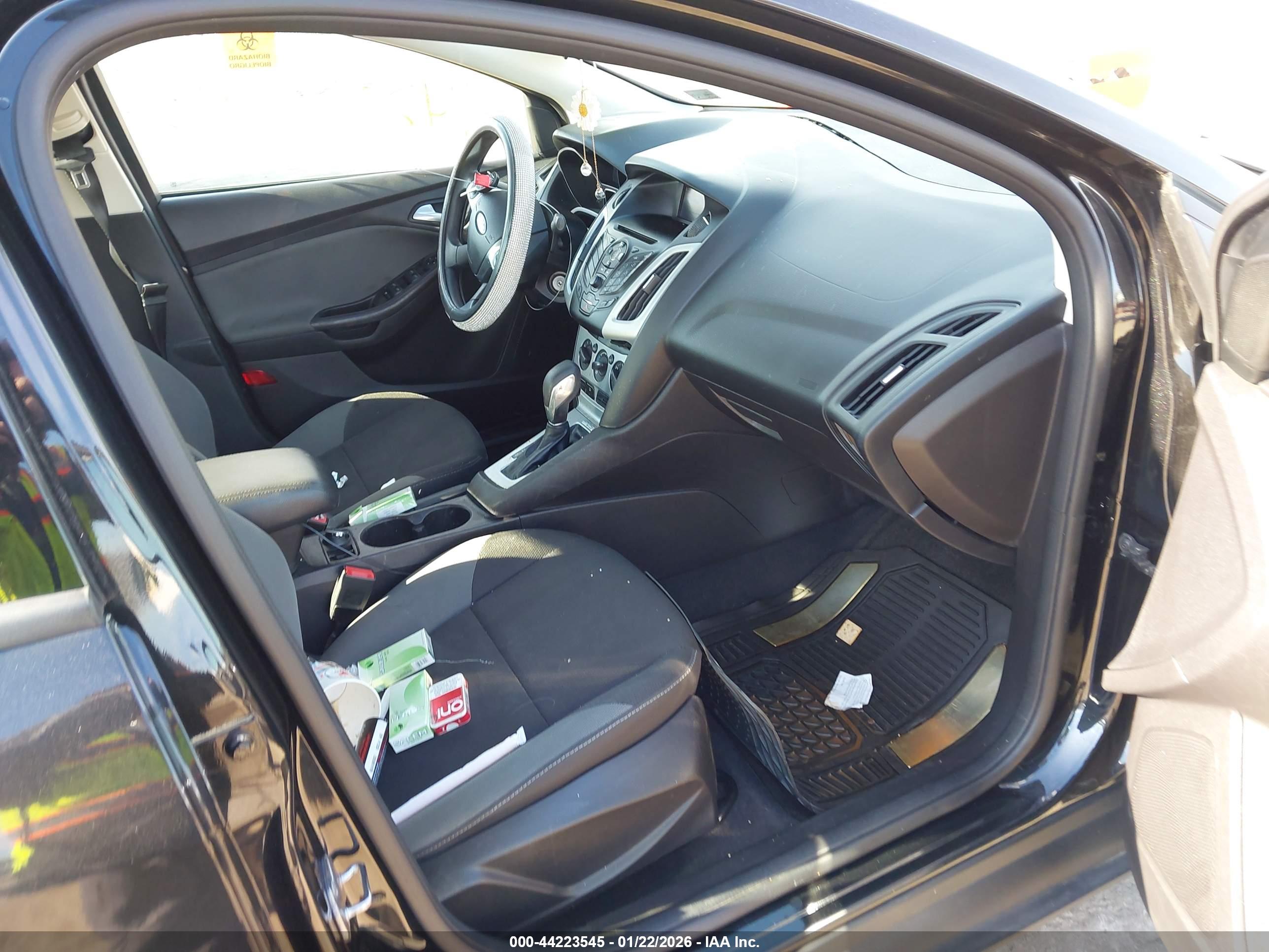 FORD FOCUS image 5