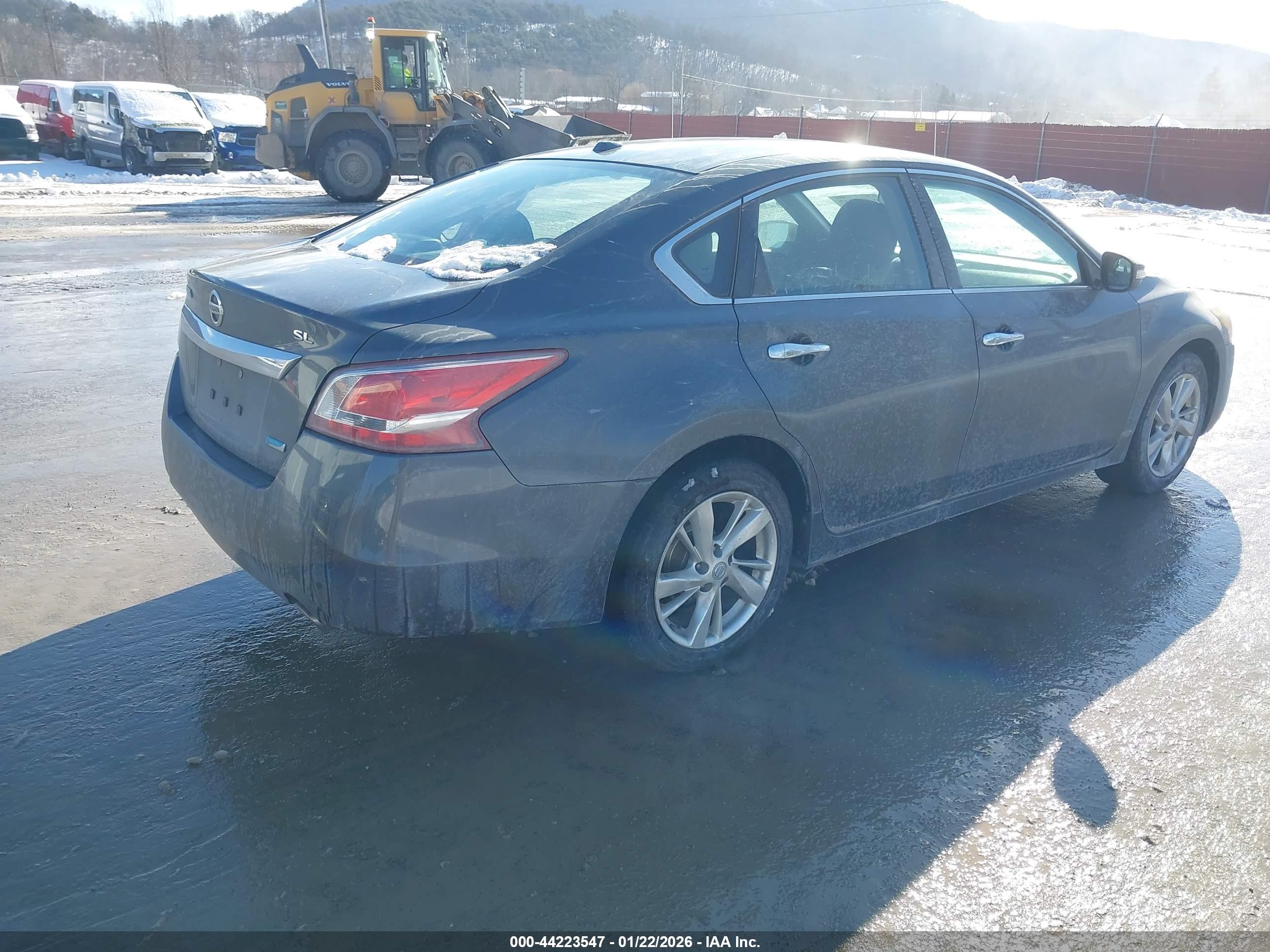 NISSAN ALTIMA image 4