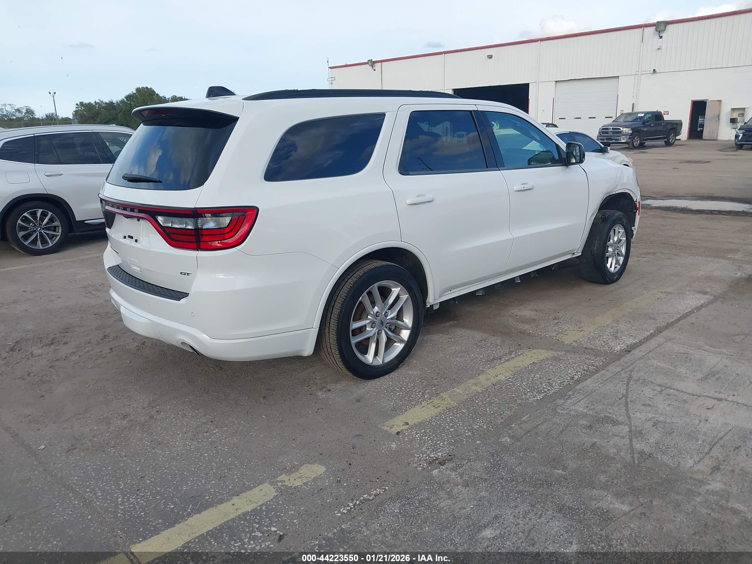DODGE DURANGO image 4