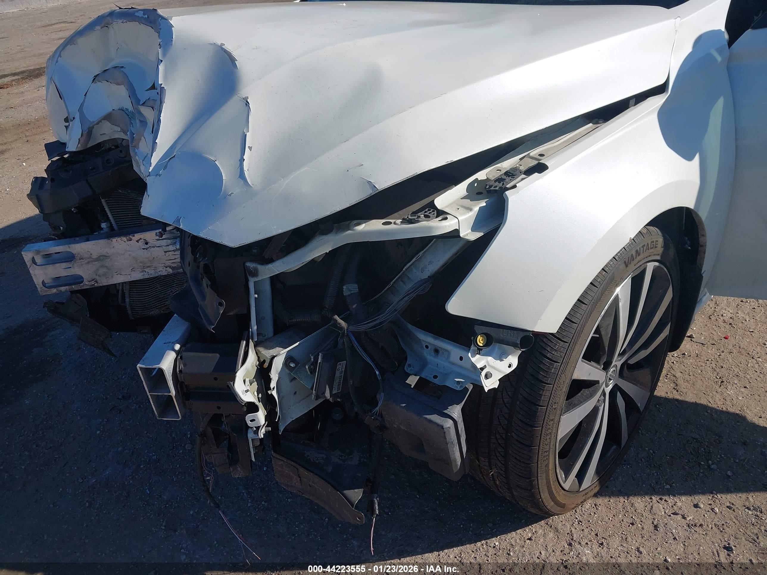 NISSAN ALTIMA image 6