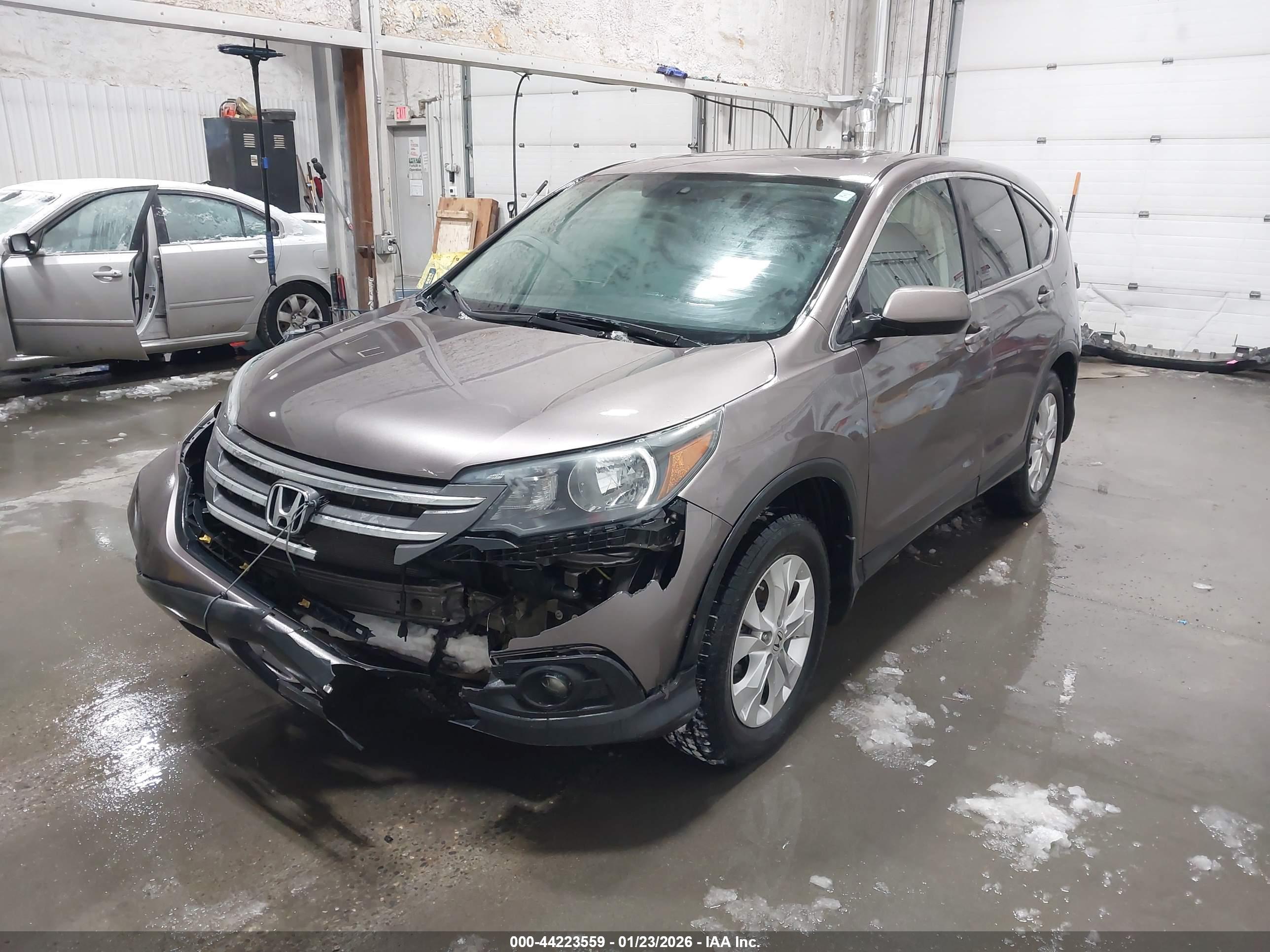 HONDA CR-V image 2