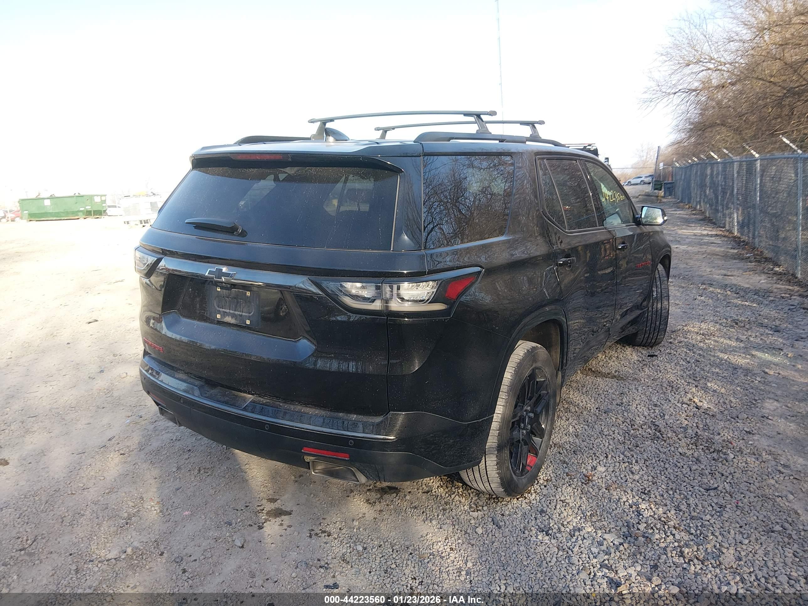 CHEVROLET TRAVERSE image 4