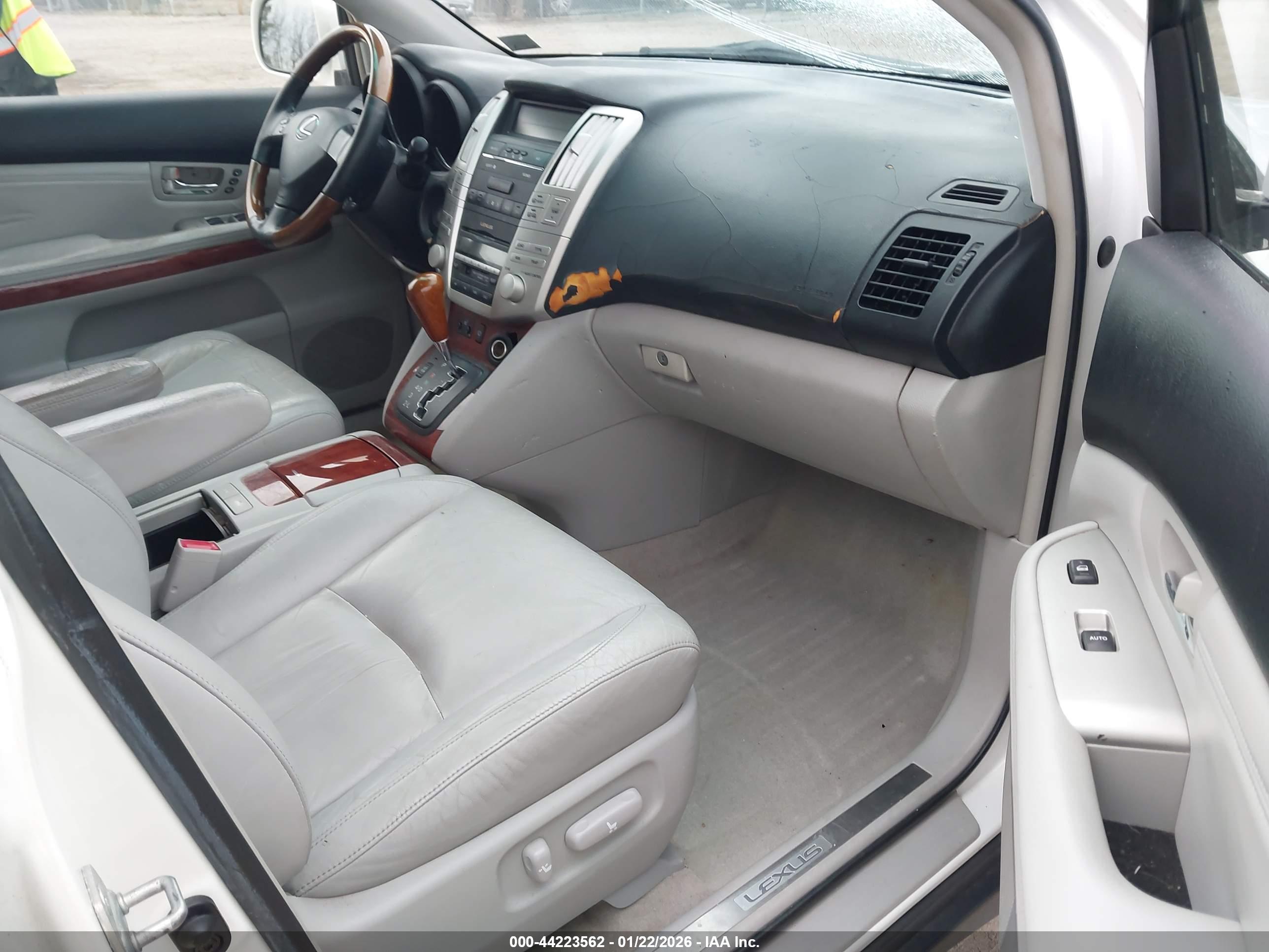 LEXUS RX image 5