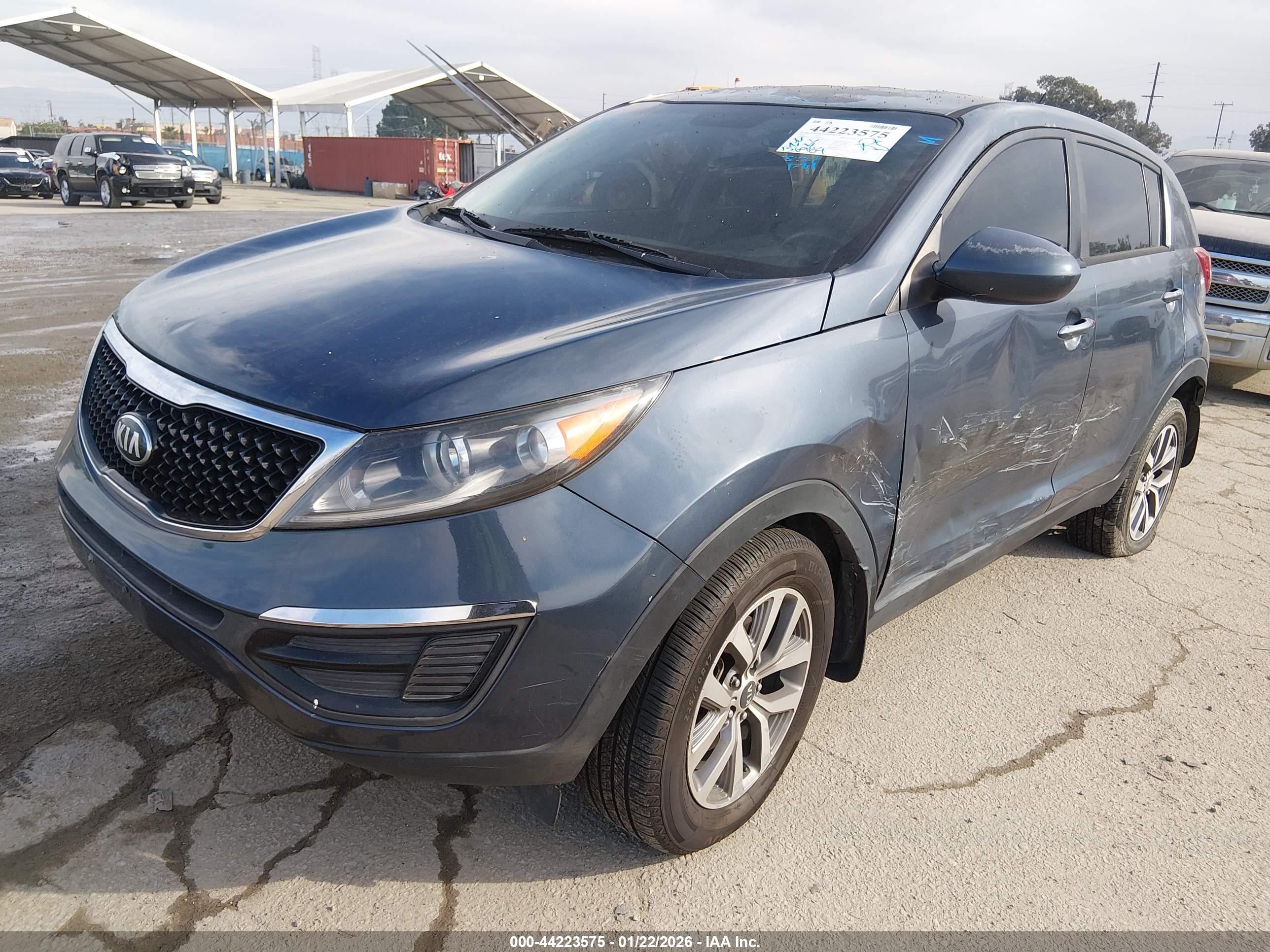 KIA SPORTAGE image 2