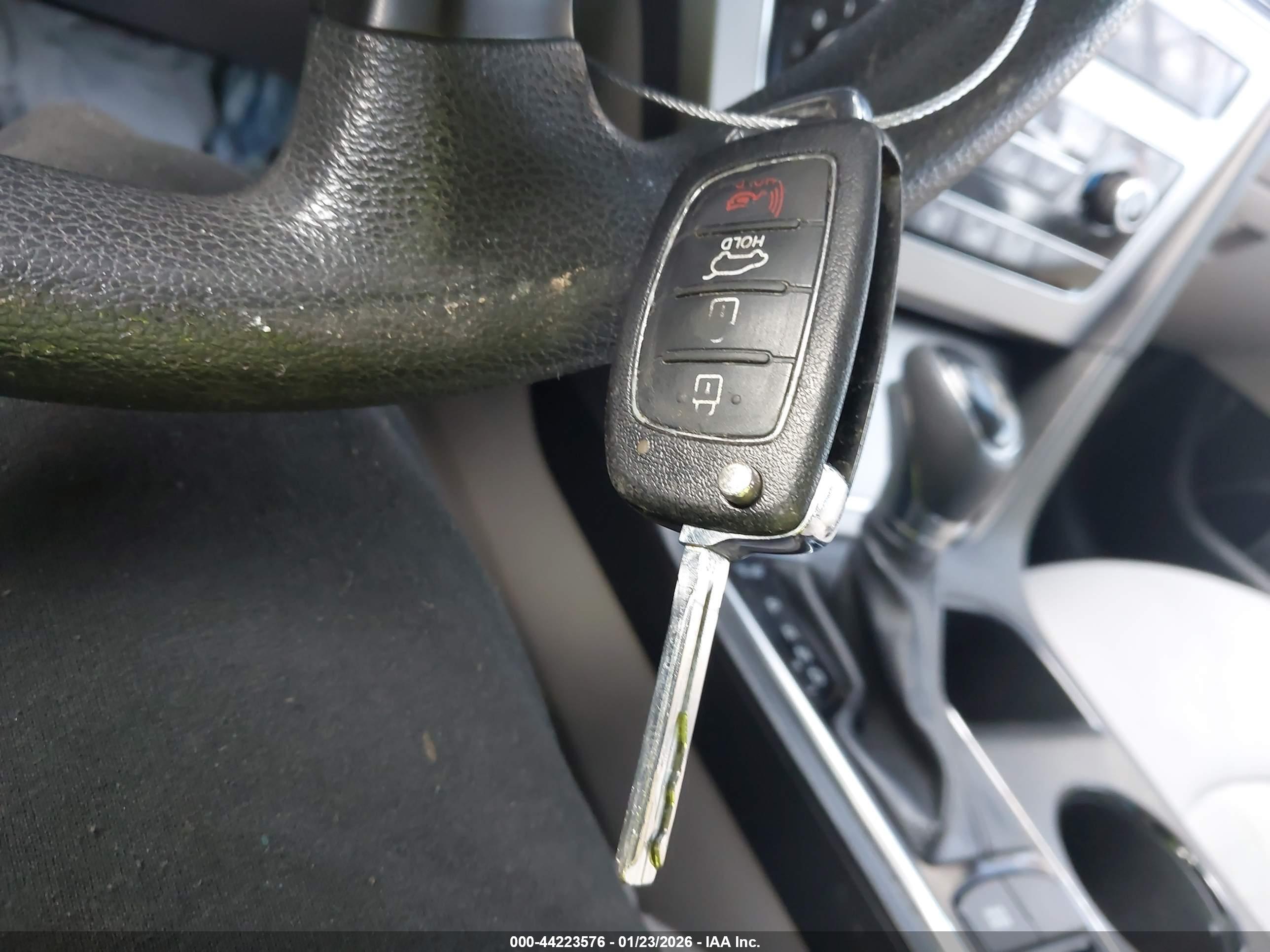 HYUNDAI SONATA image 11
