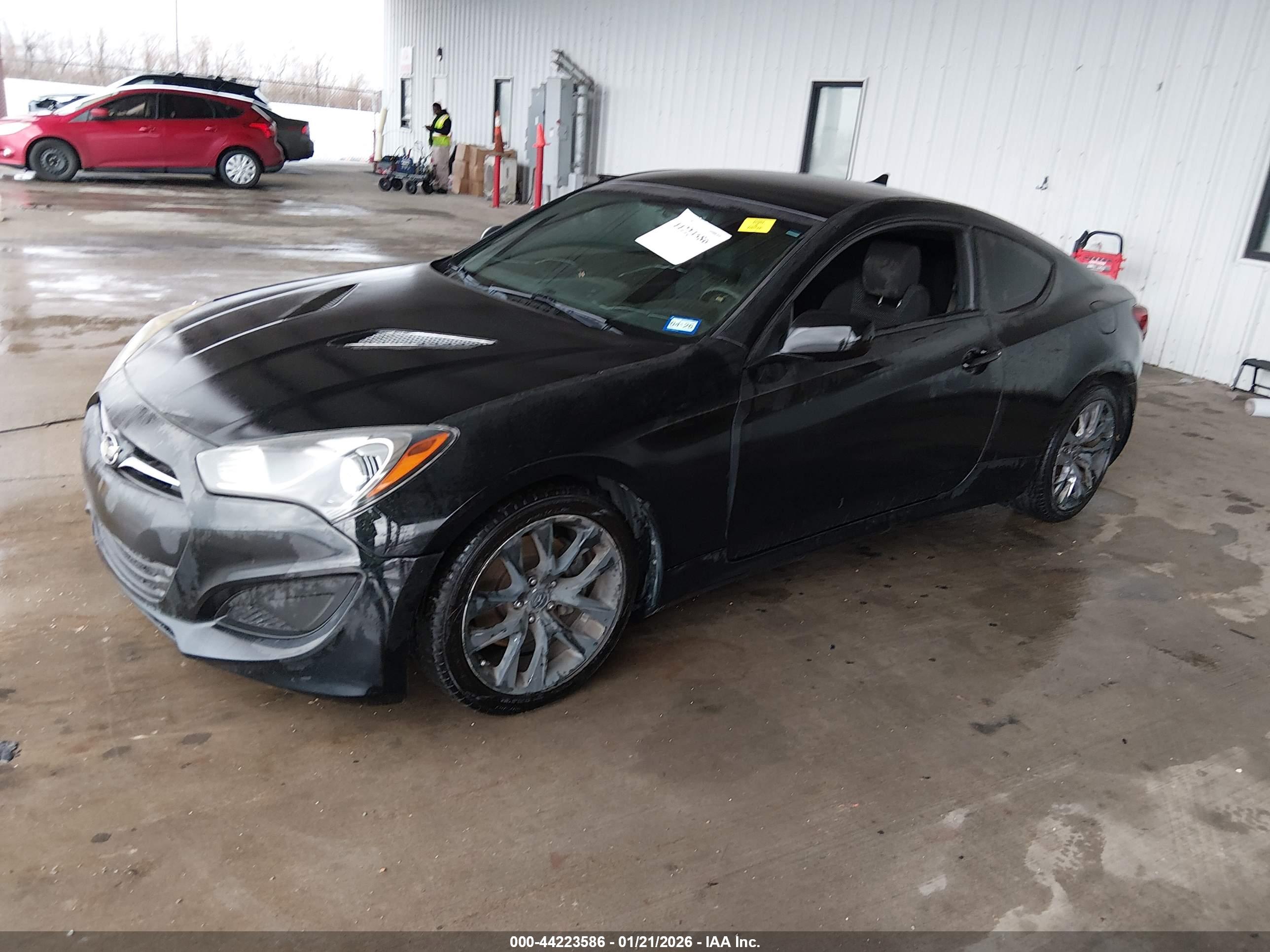 HYUNDAI GENESIS image 2