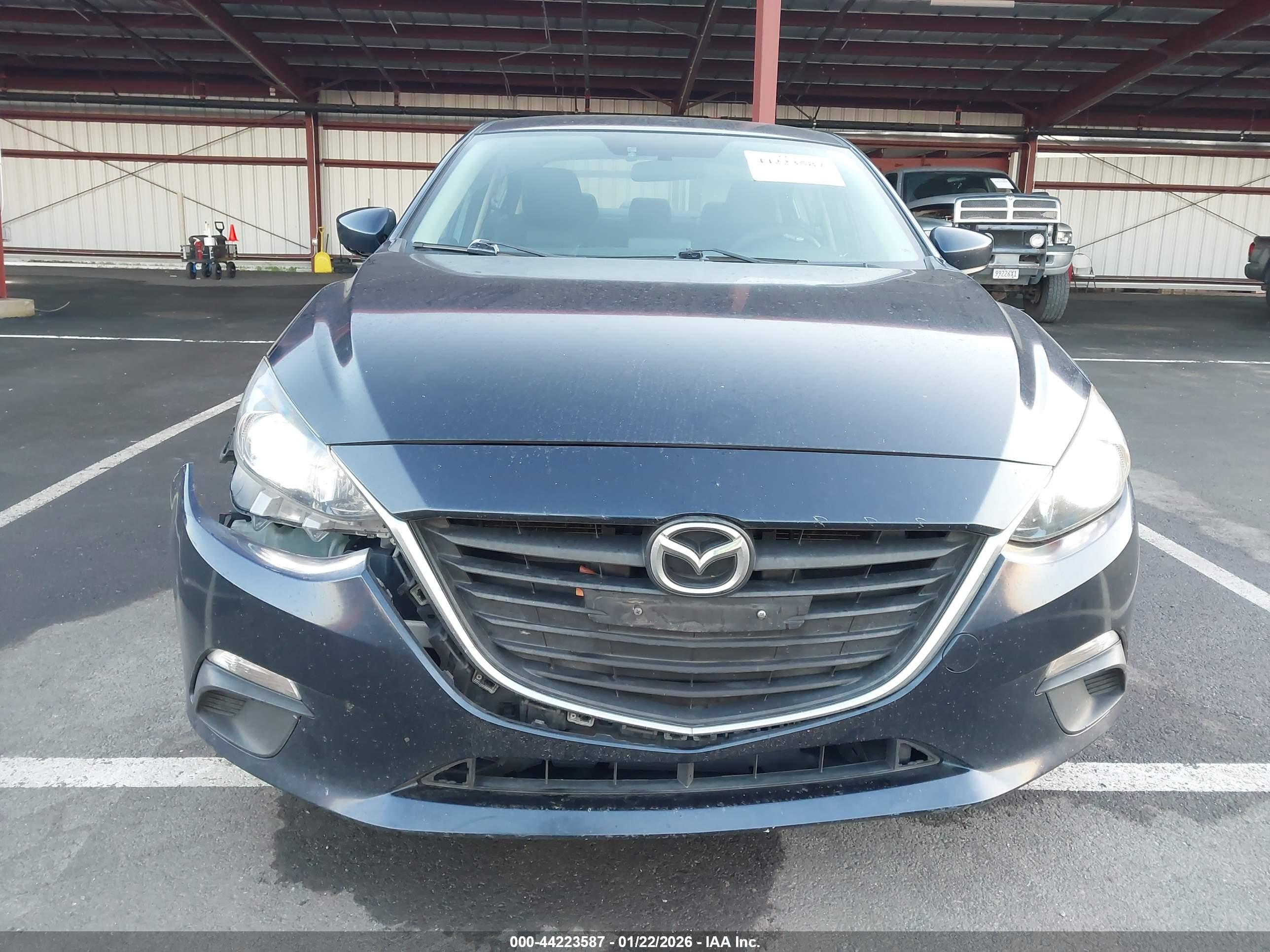 MAZDA MAZDA3 image 6