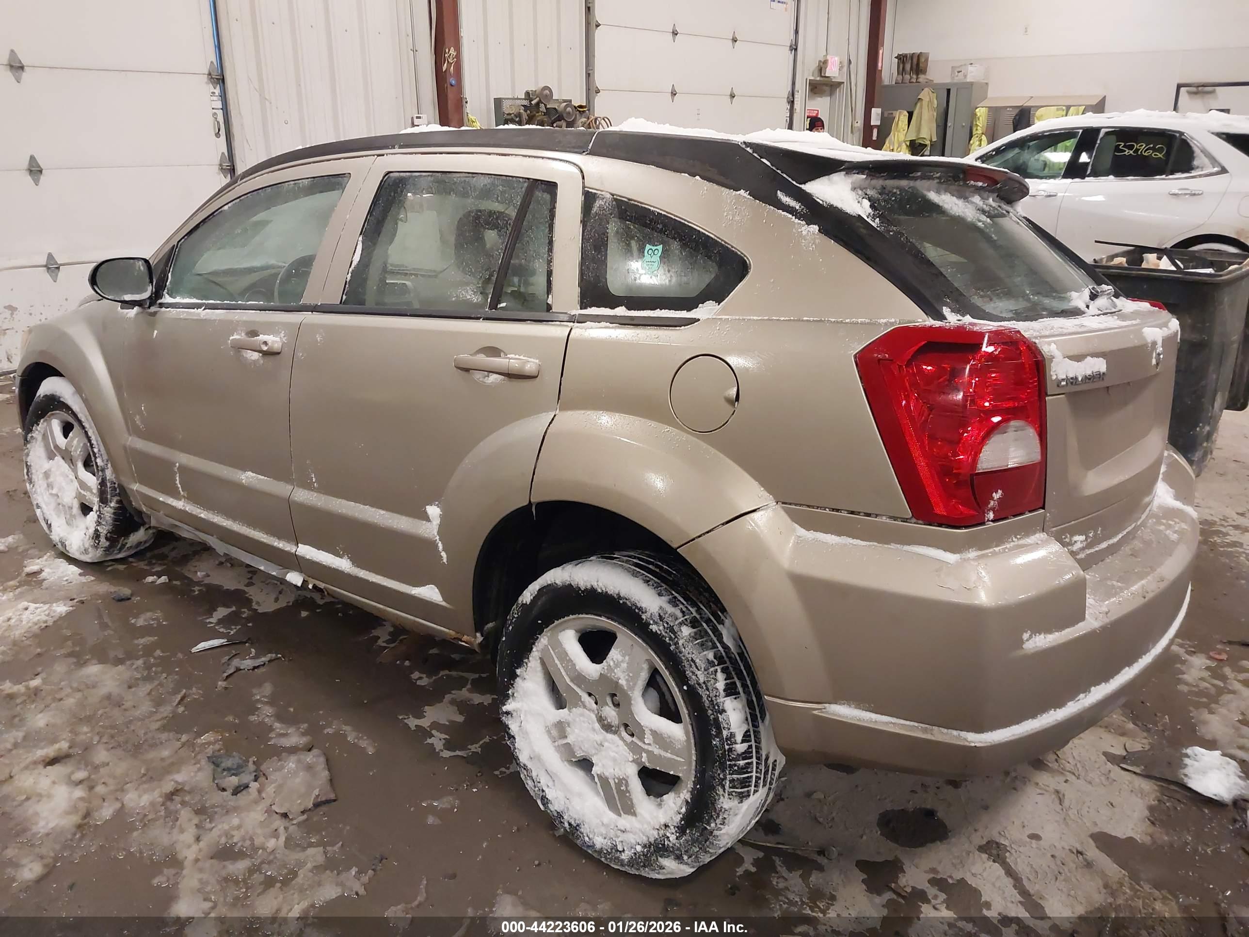 DODGE CALIBER image 3
