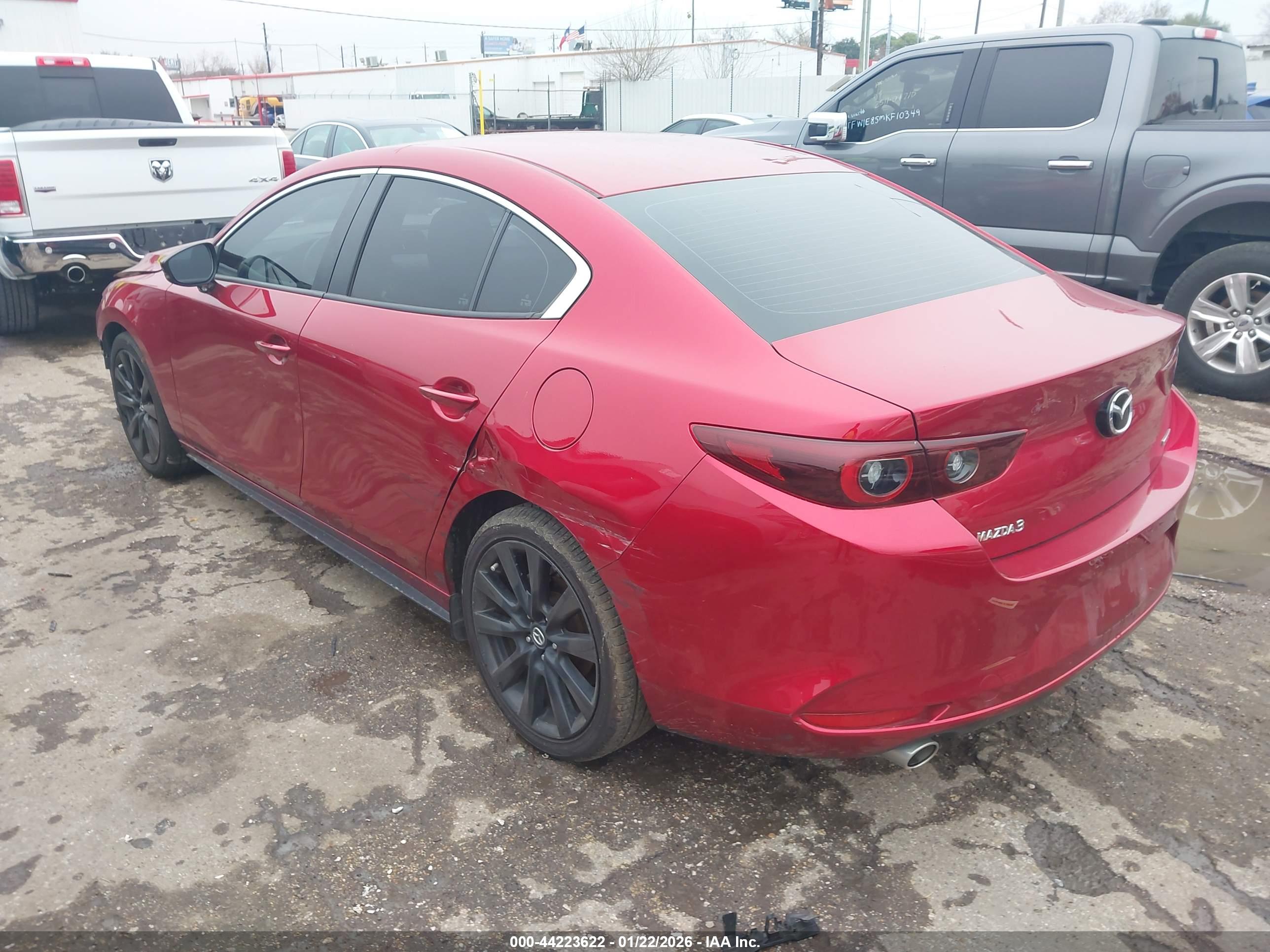 MAZDA MAZDA3 image 3