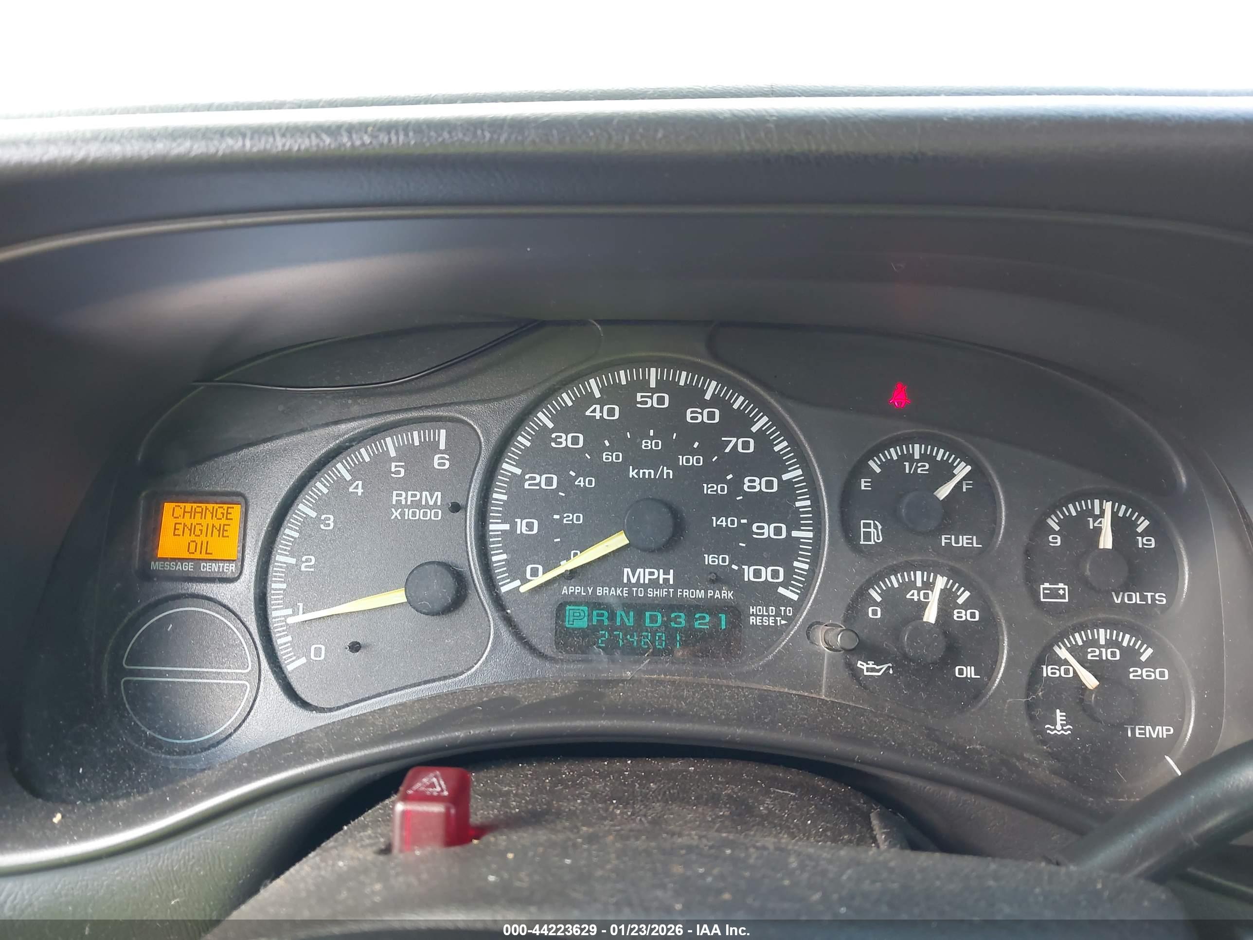 CHEVROLET SILVERADO image 7