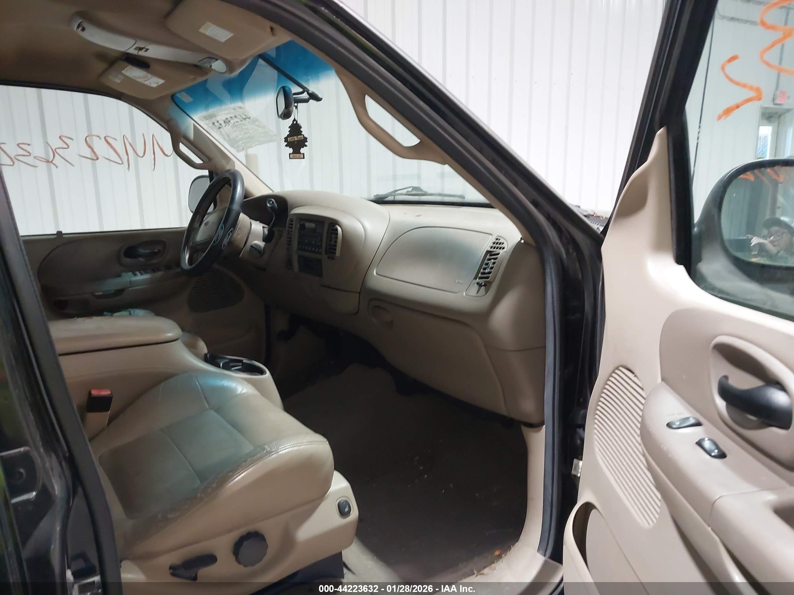 FORD F-150 image 5