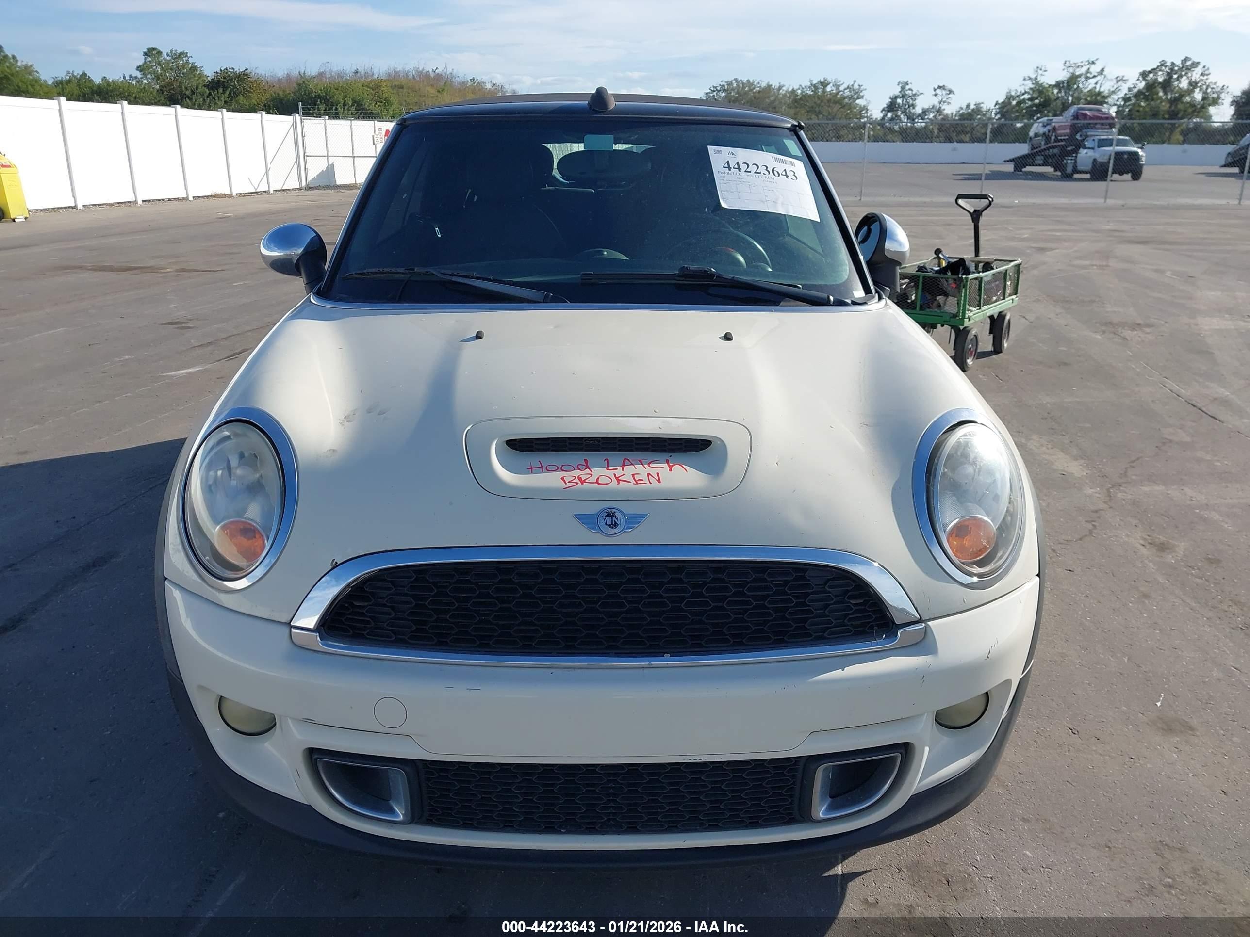 MINI COOPER image 6