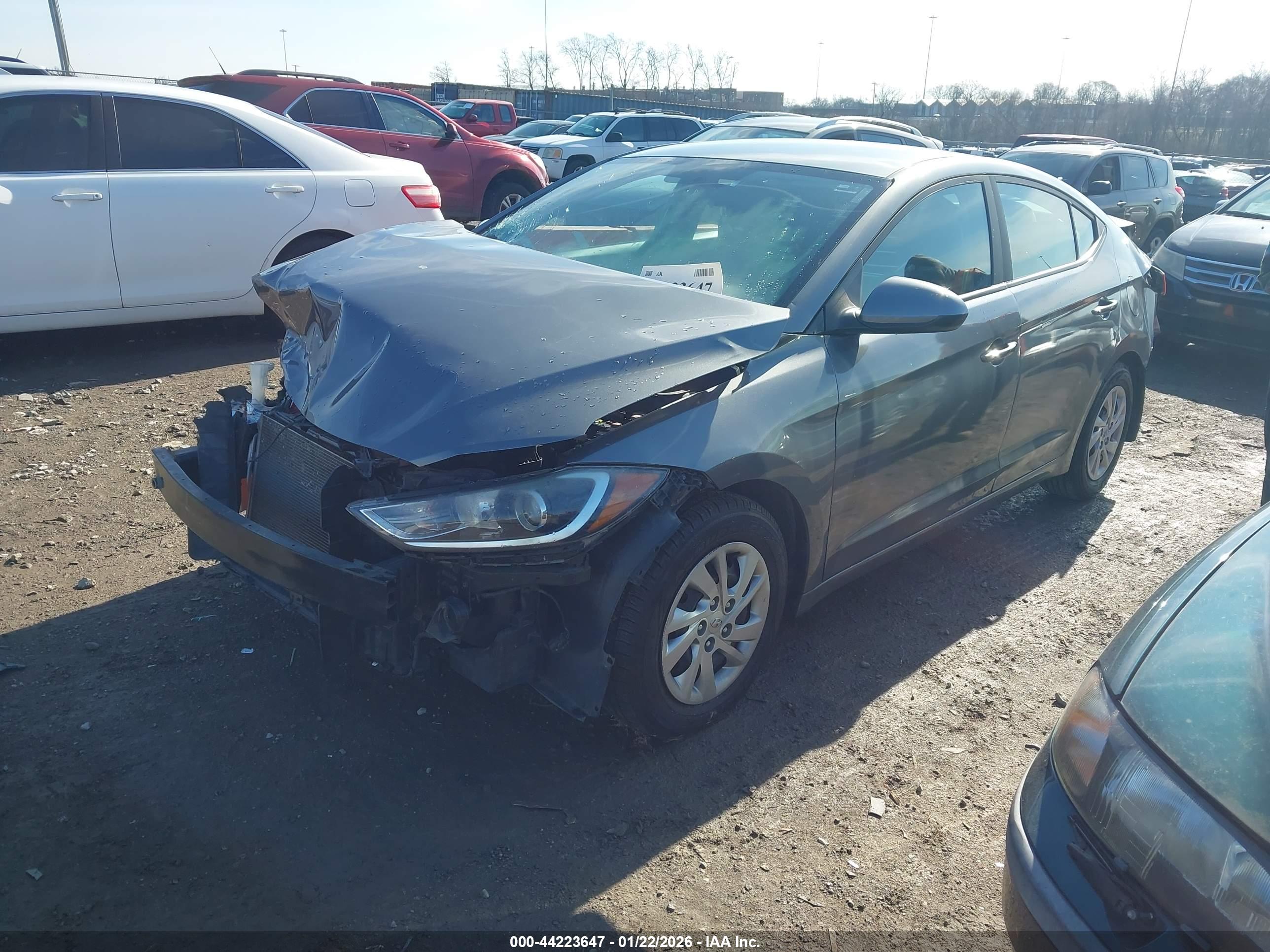 HYUNDAI ELANTRA image 2