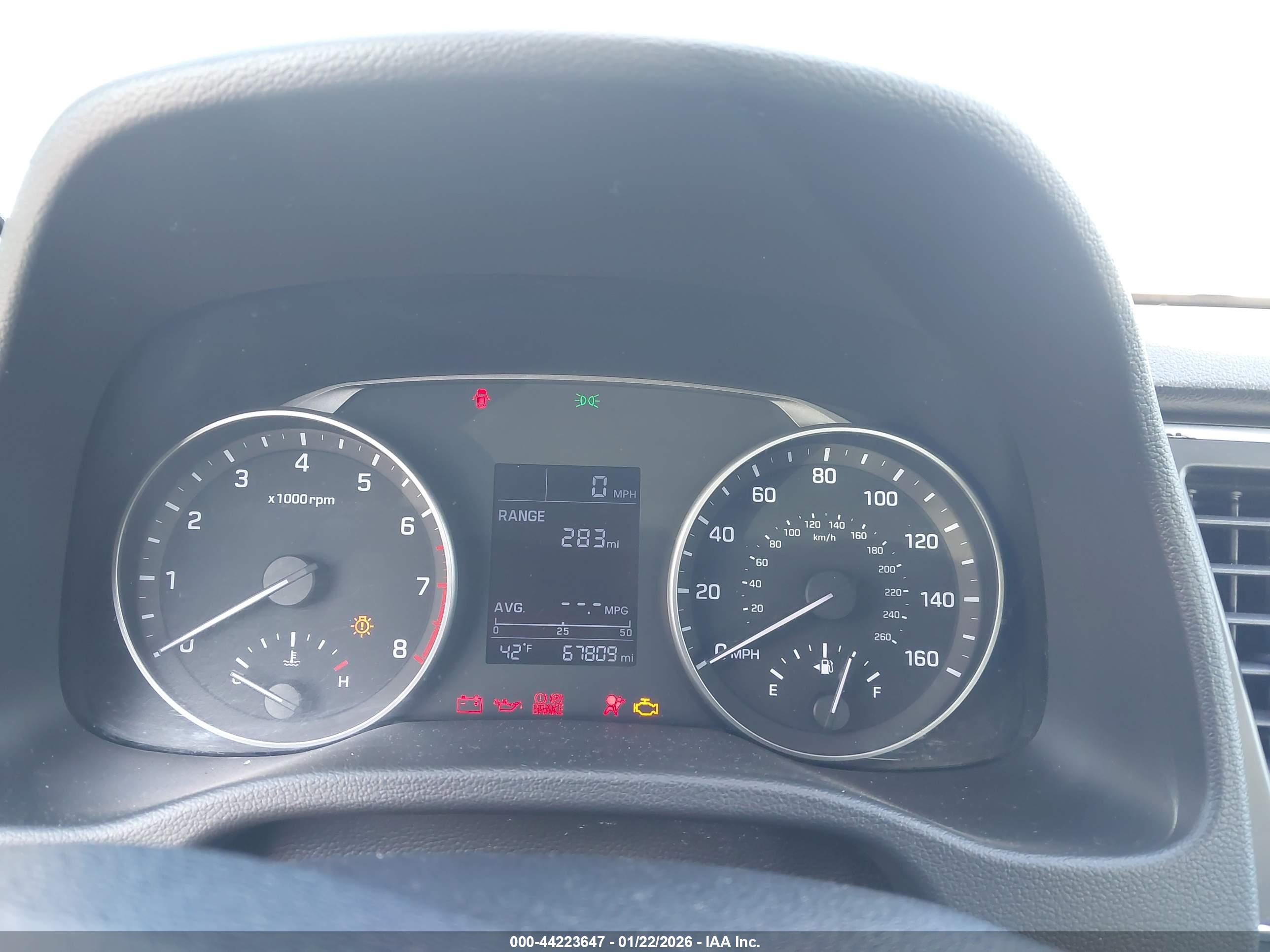 HYUNDAI ELANTRA image 7