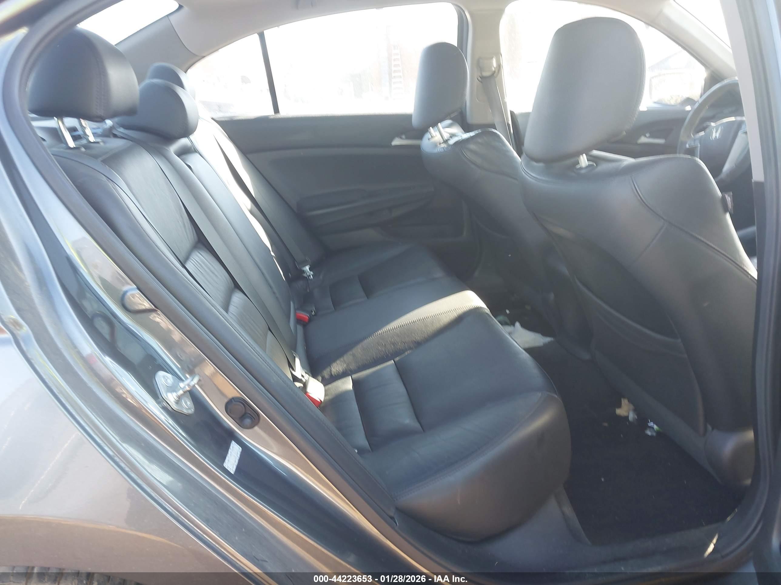 HONDA ACCORD image 8