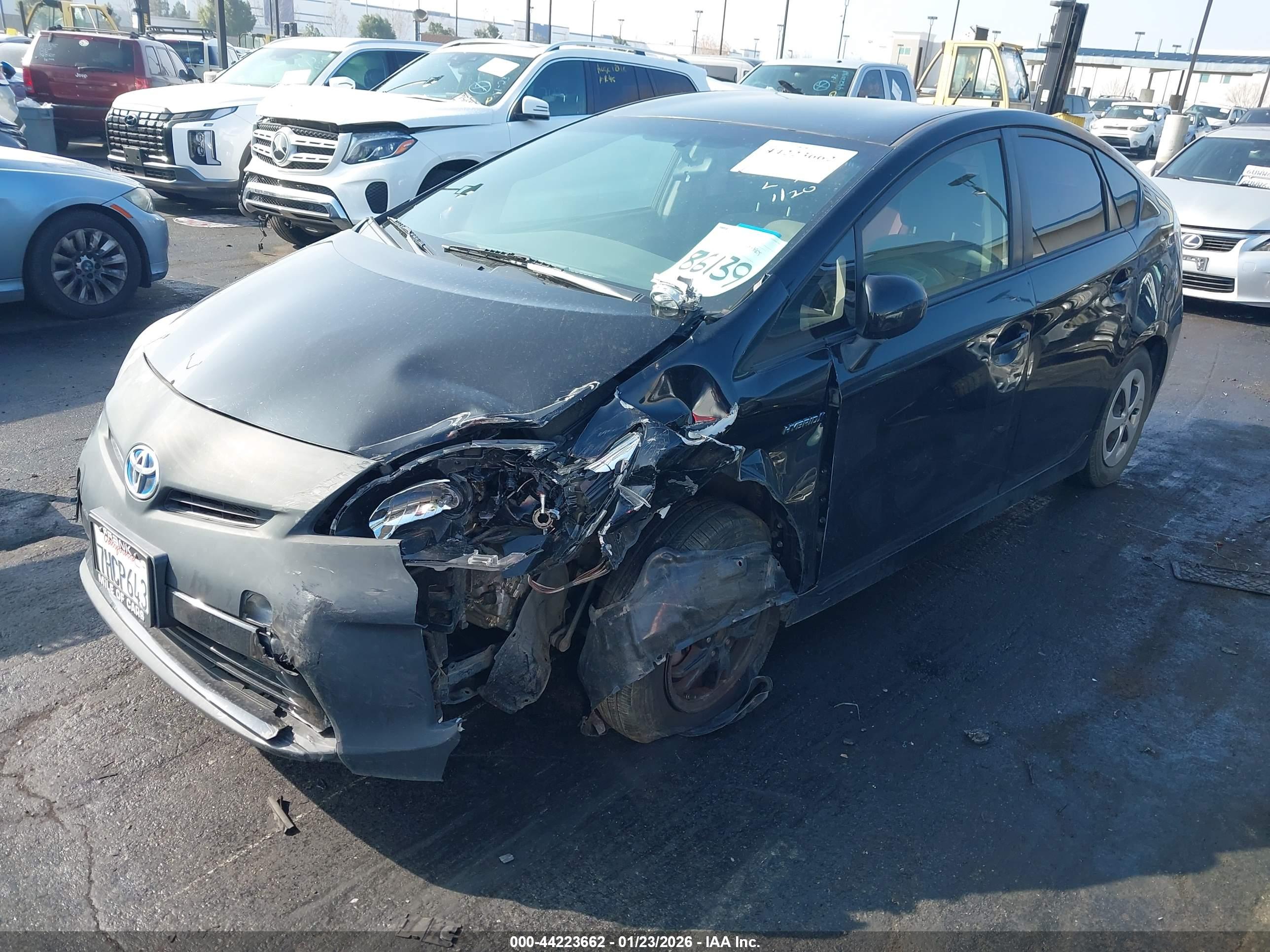 TOYOTA PRIUS image 2