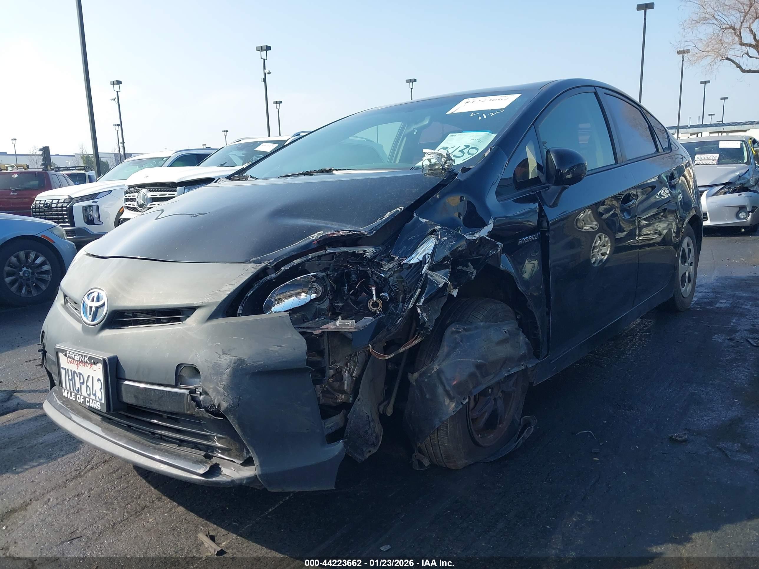 TOYOTA PRIUS image 6