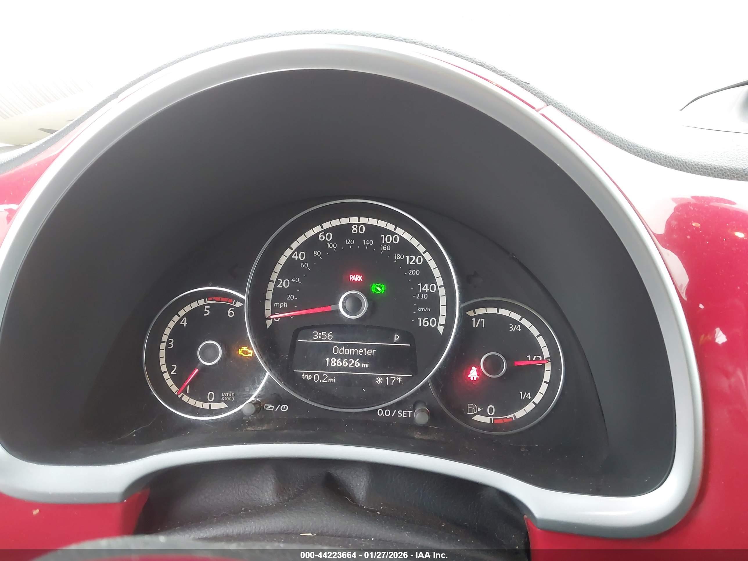 VOLKSWAGEN BEETLE image 7
