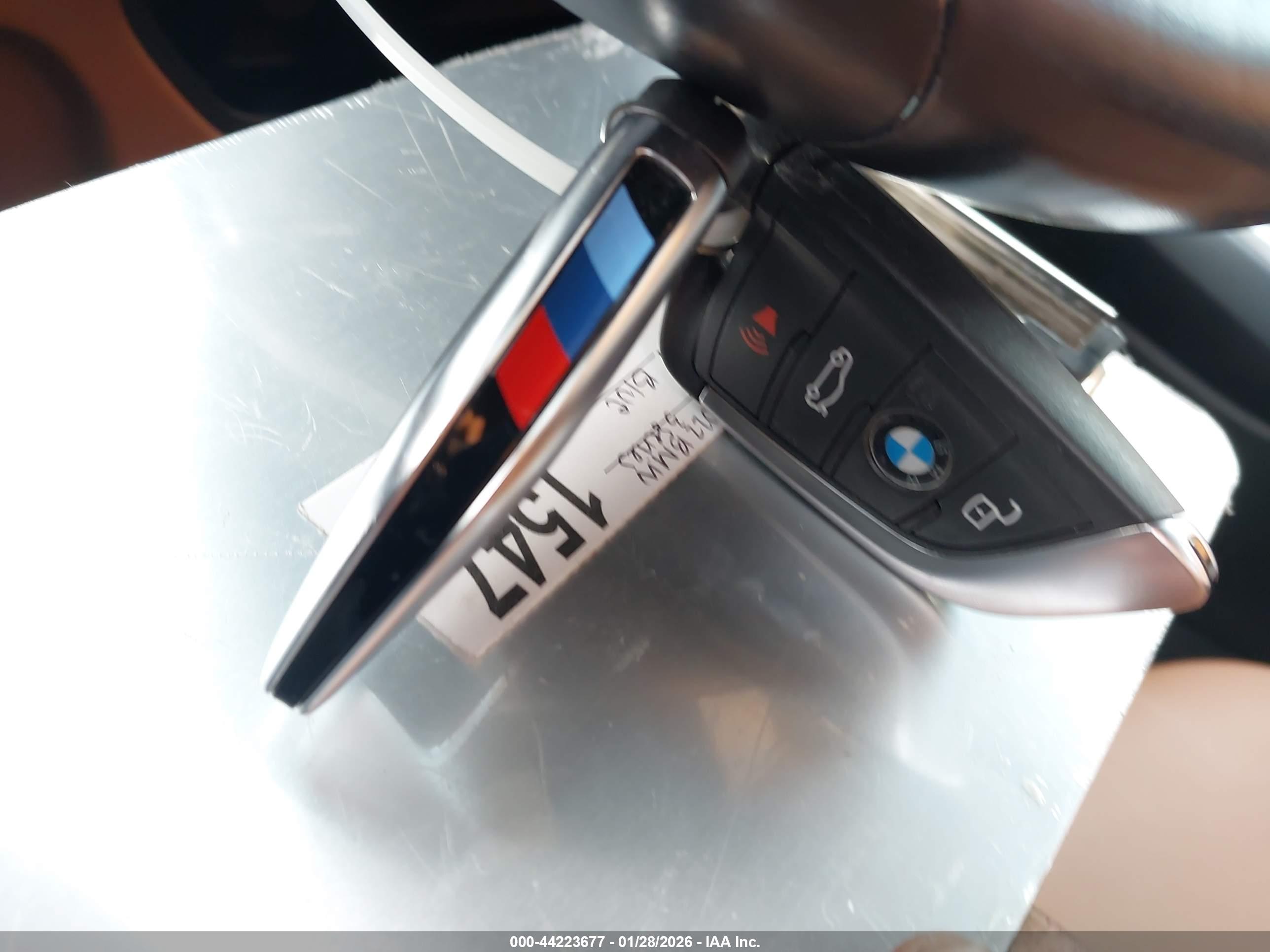 BMW 3 image 11