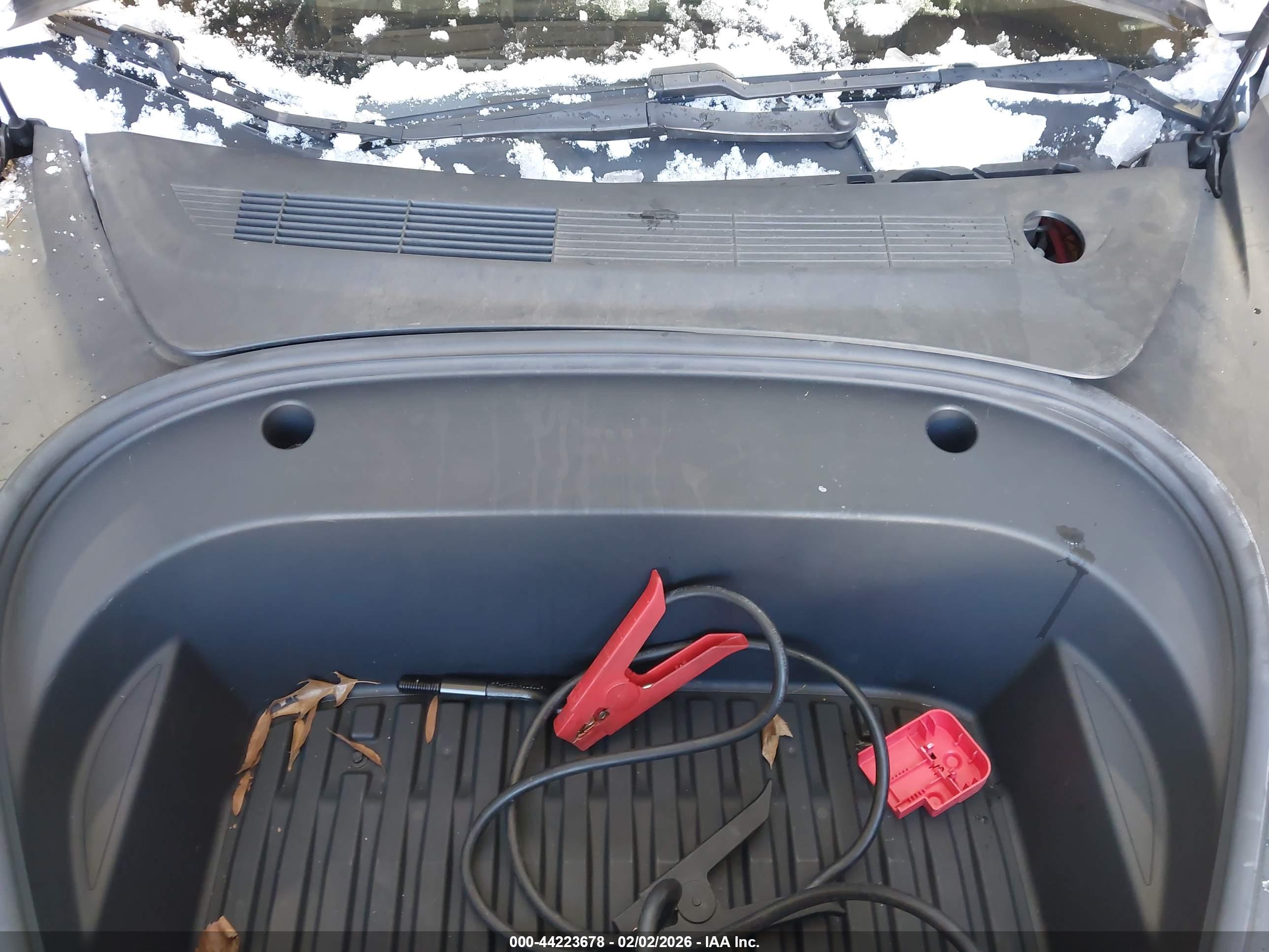 TESLA MODEL image 10