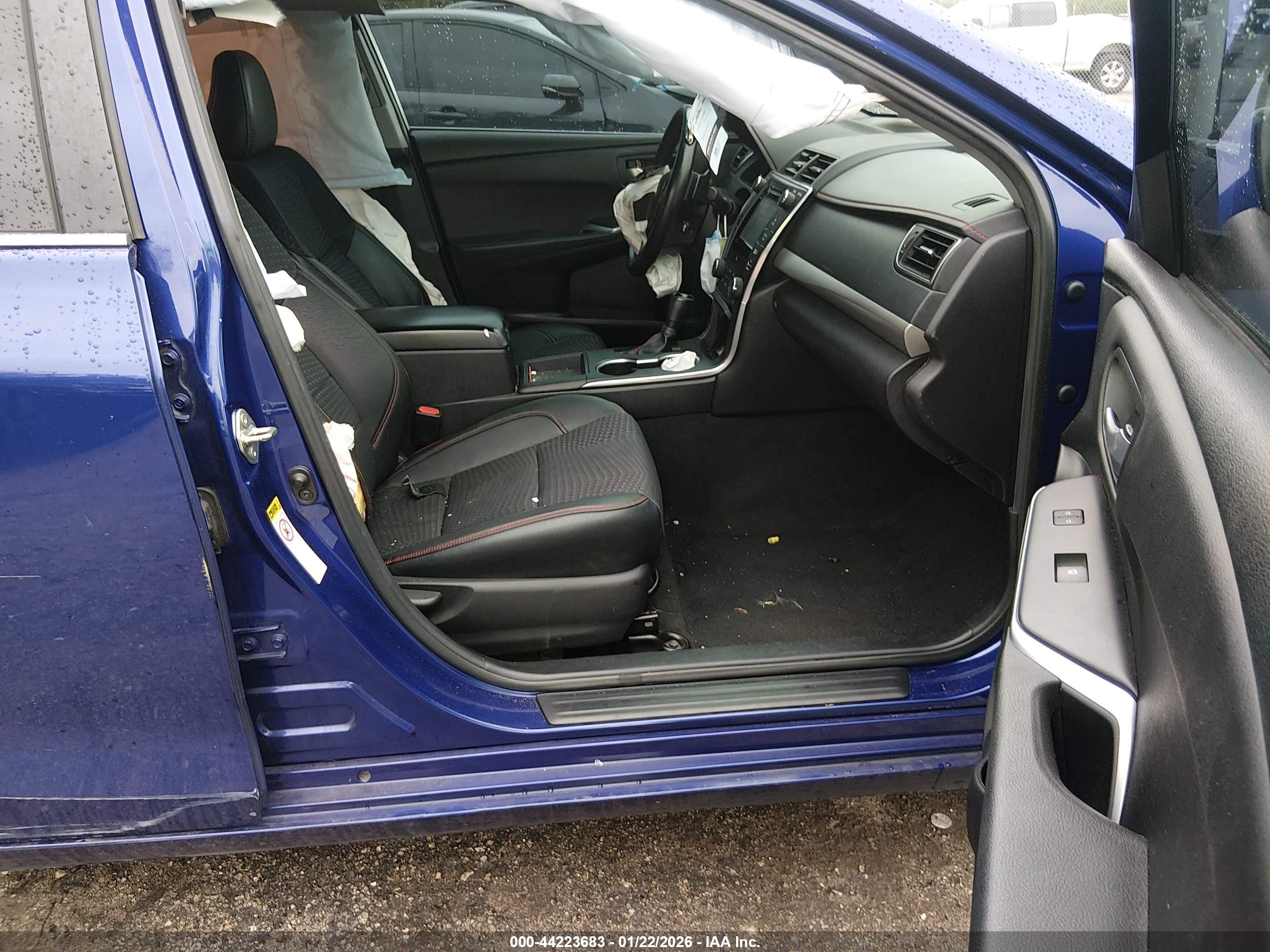 TOYOTA CAMRY image 5
