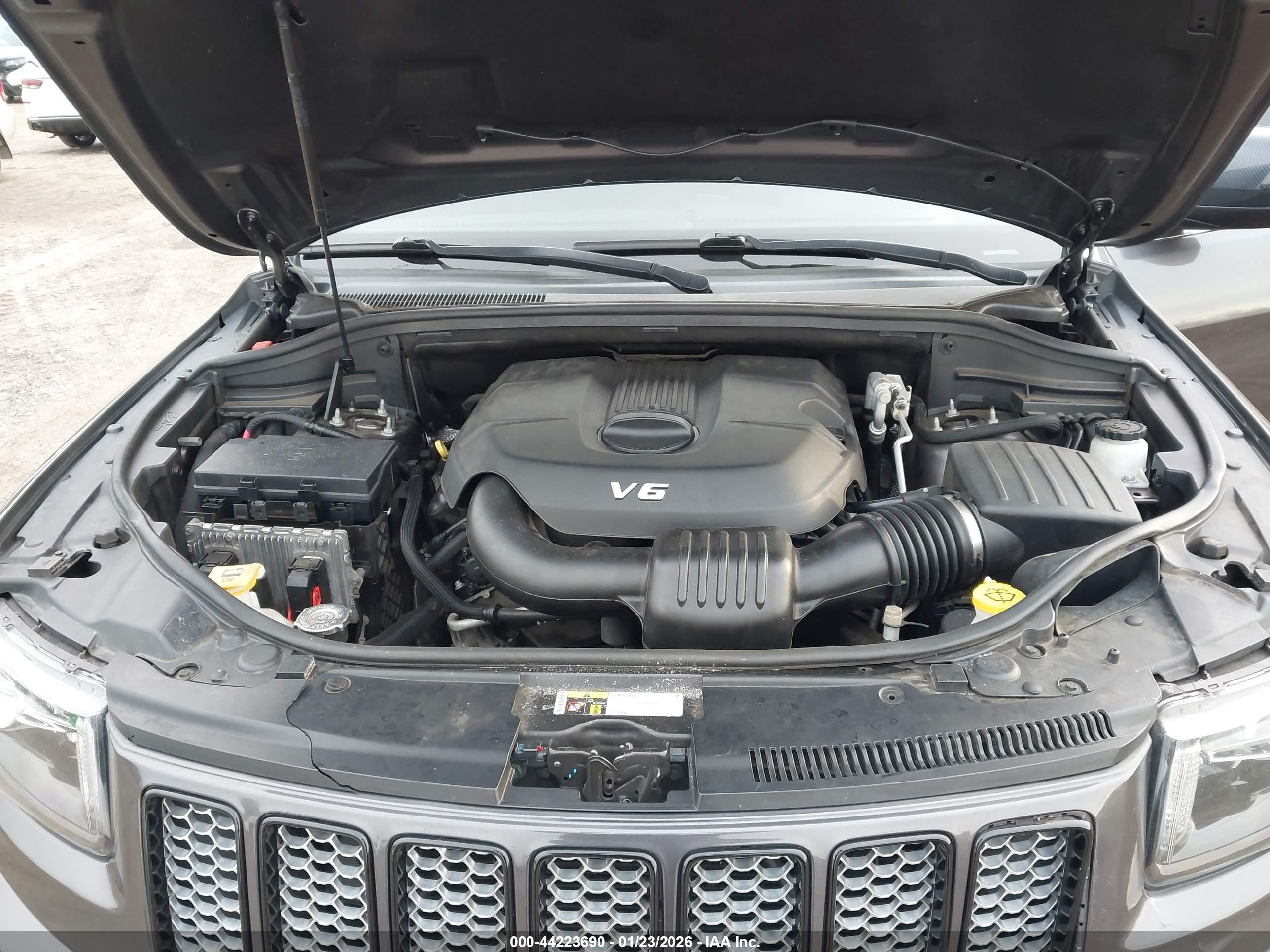 JEEP GRAND image 10