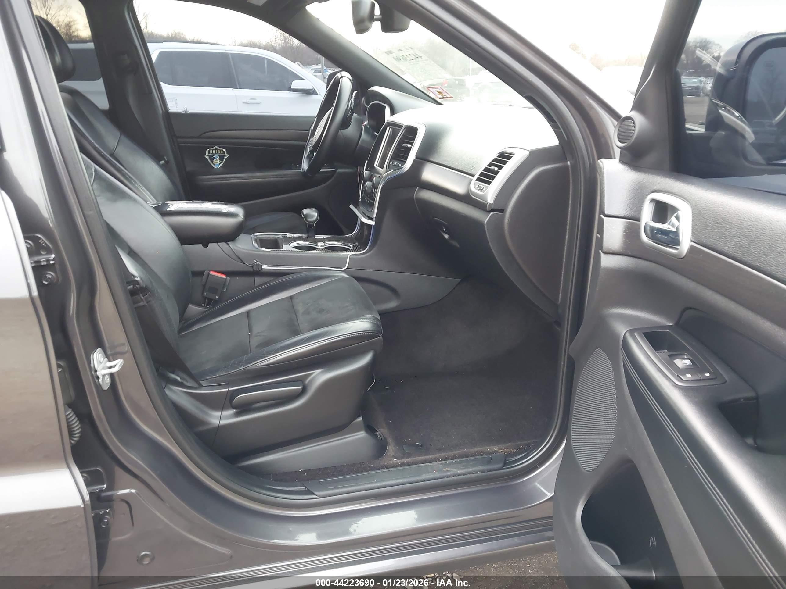JEEP GRAND image 5