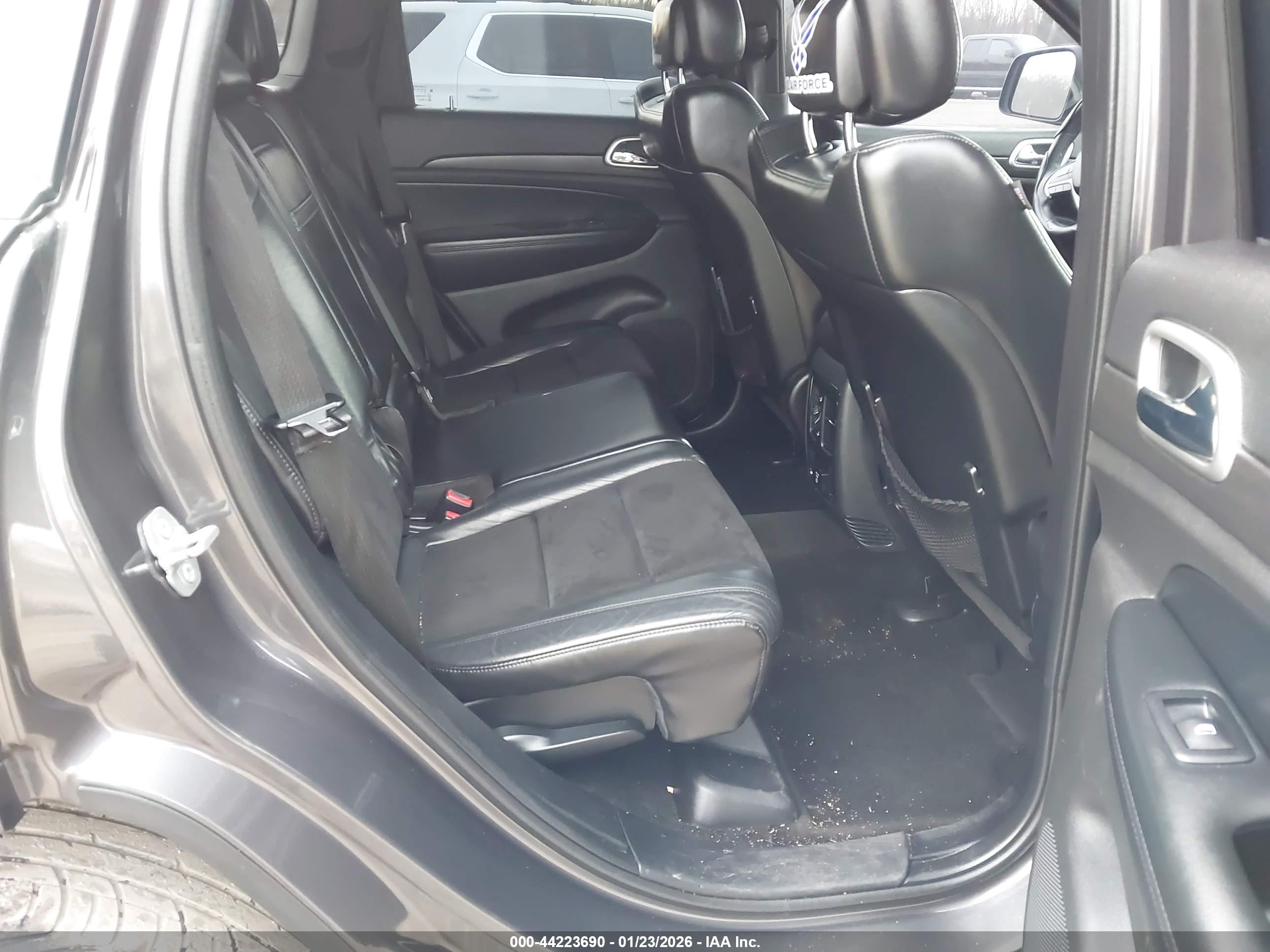 JEEP GRAND image 8