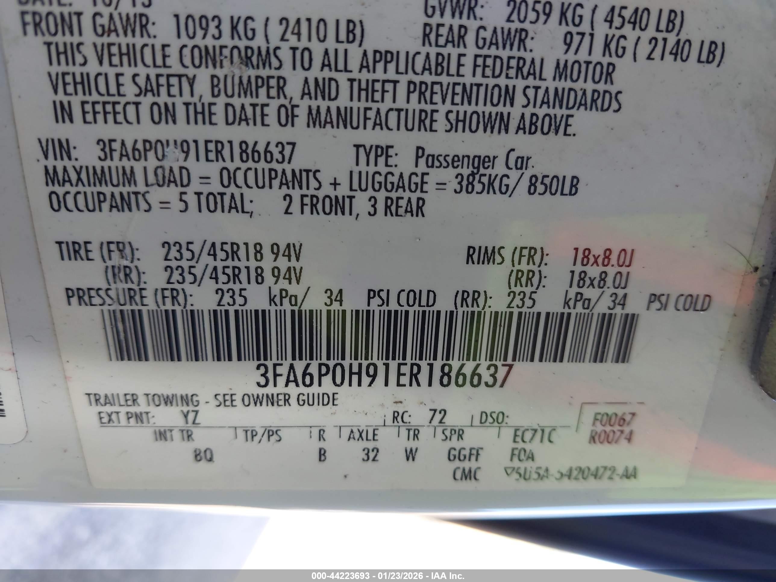 FORD FUSION image 9