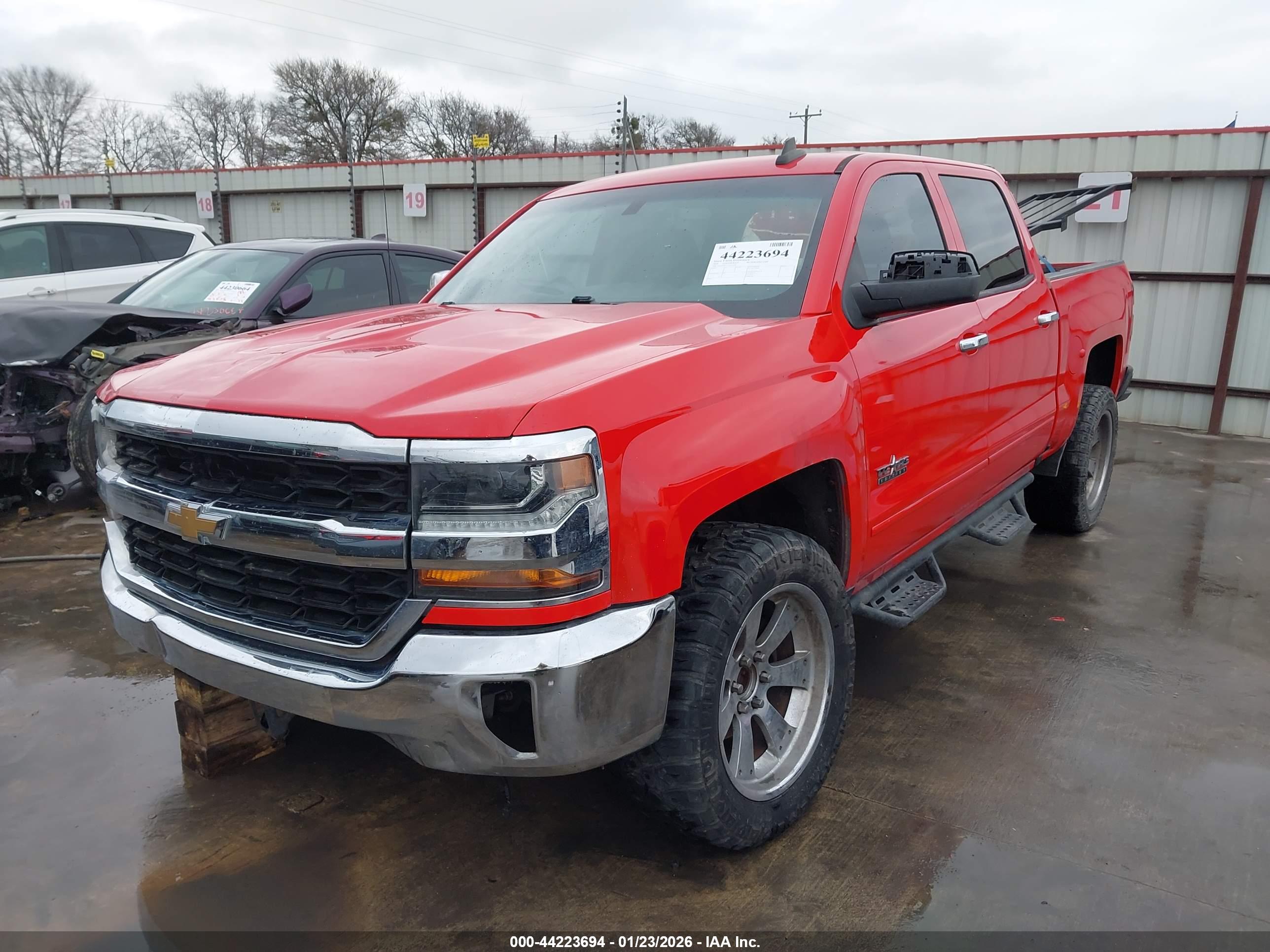 CHEVROLET SILVERADO image 2