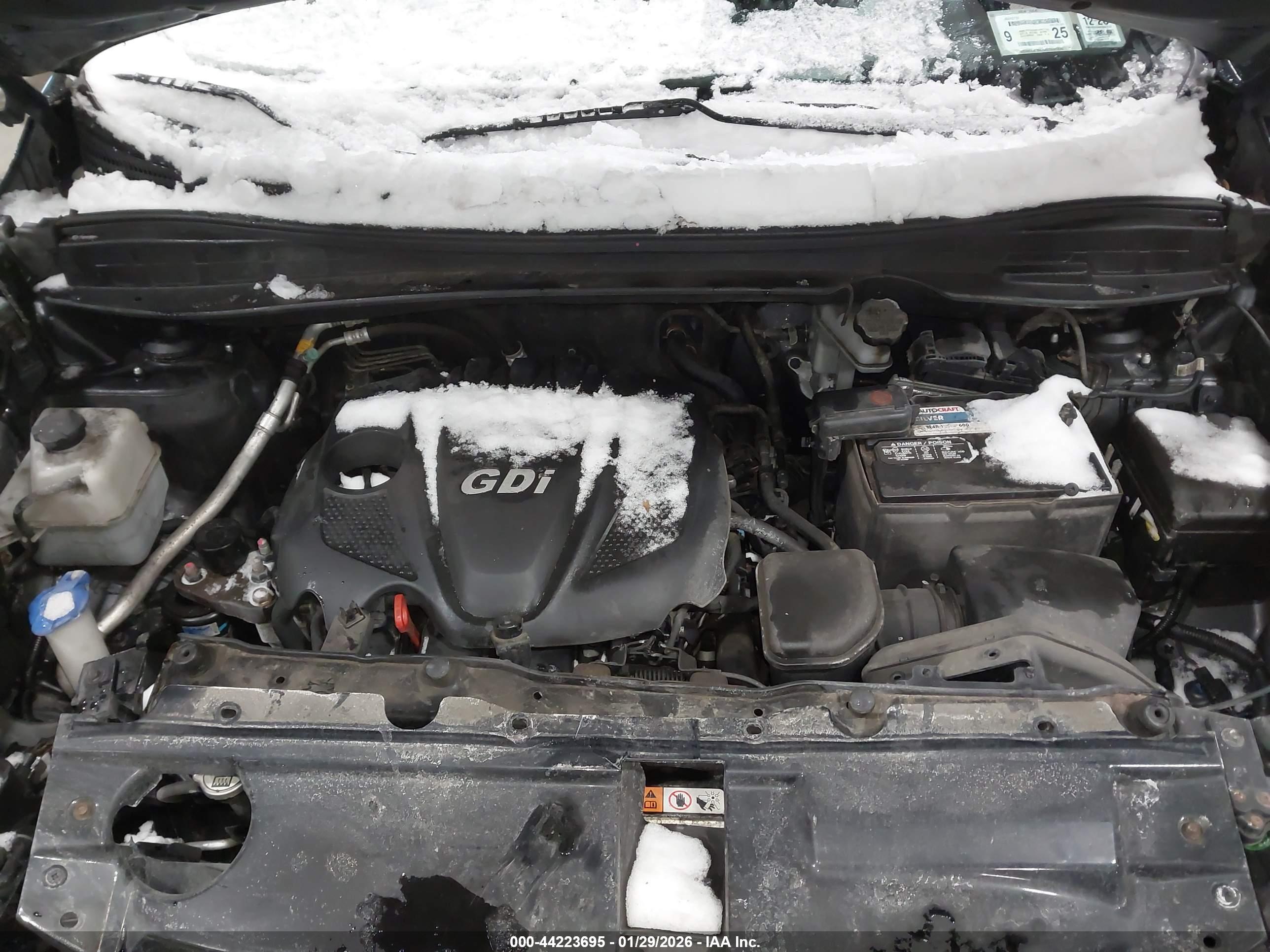 HYUNDAI TUCSON image 10