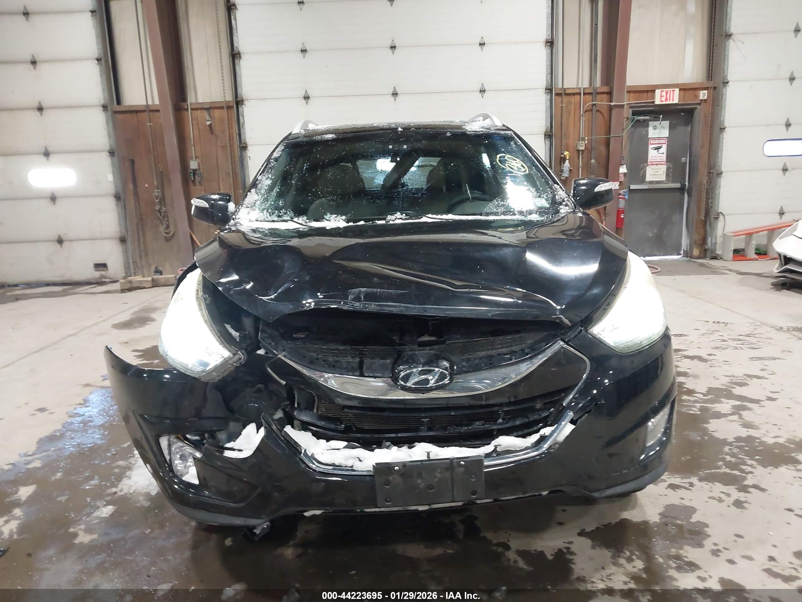 HYUNDAI TUCSON image 6