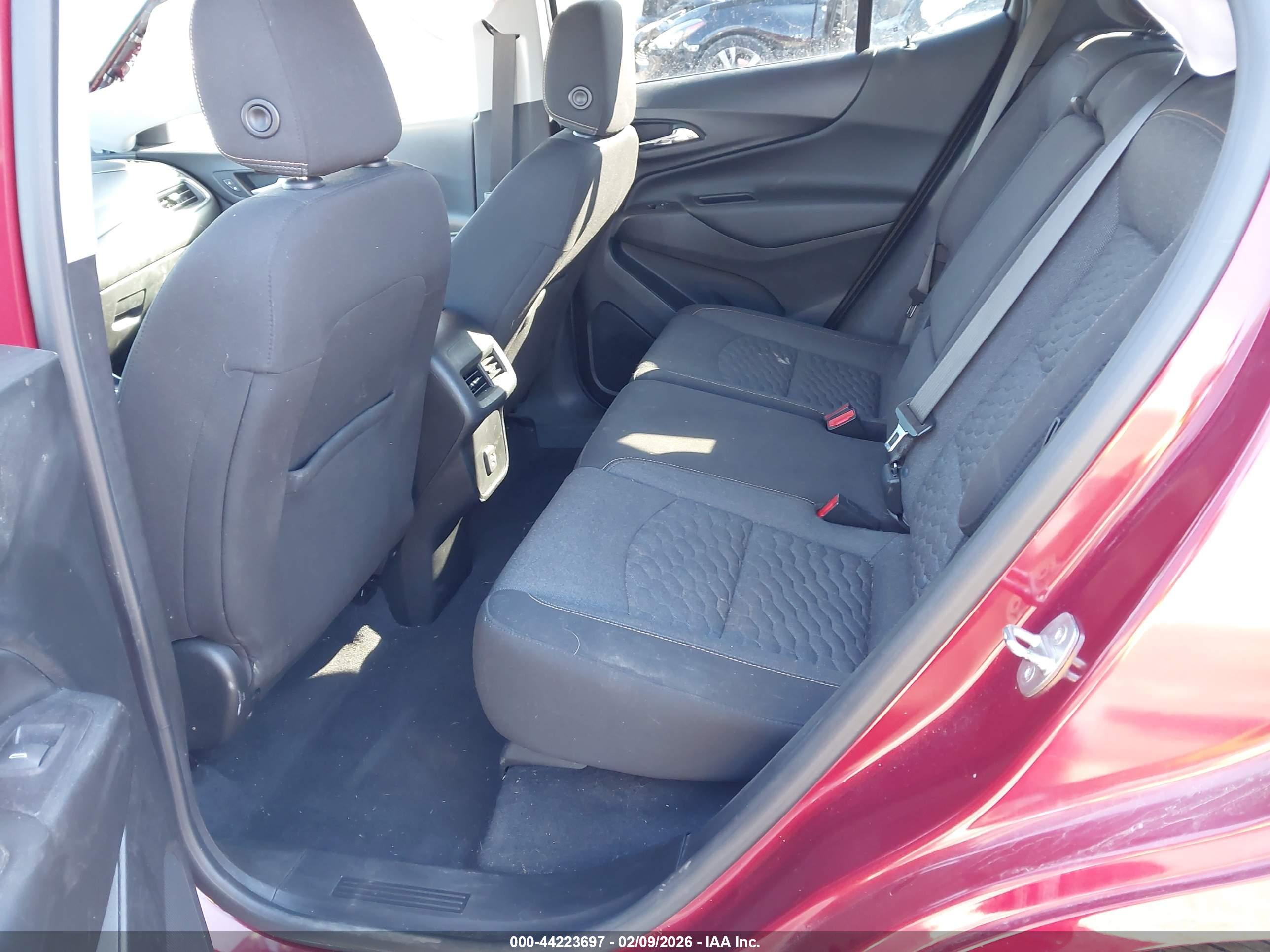 CHEVROLET EQUINOX image 8