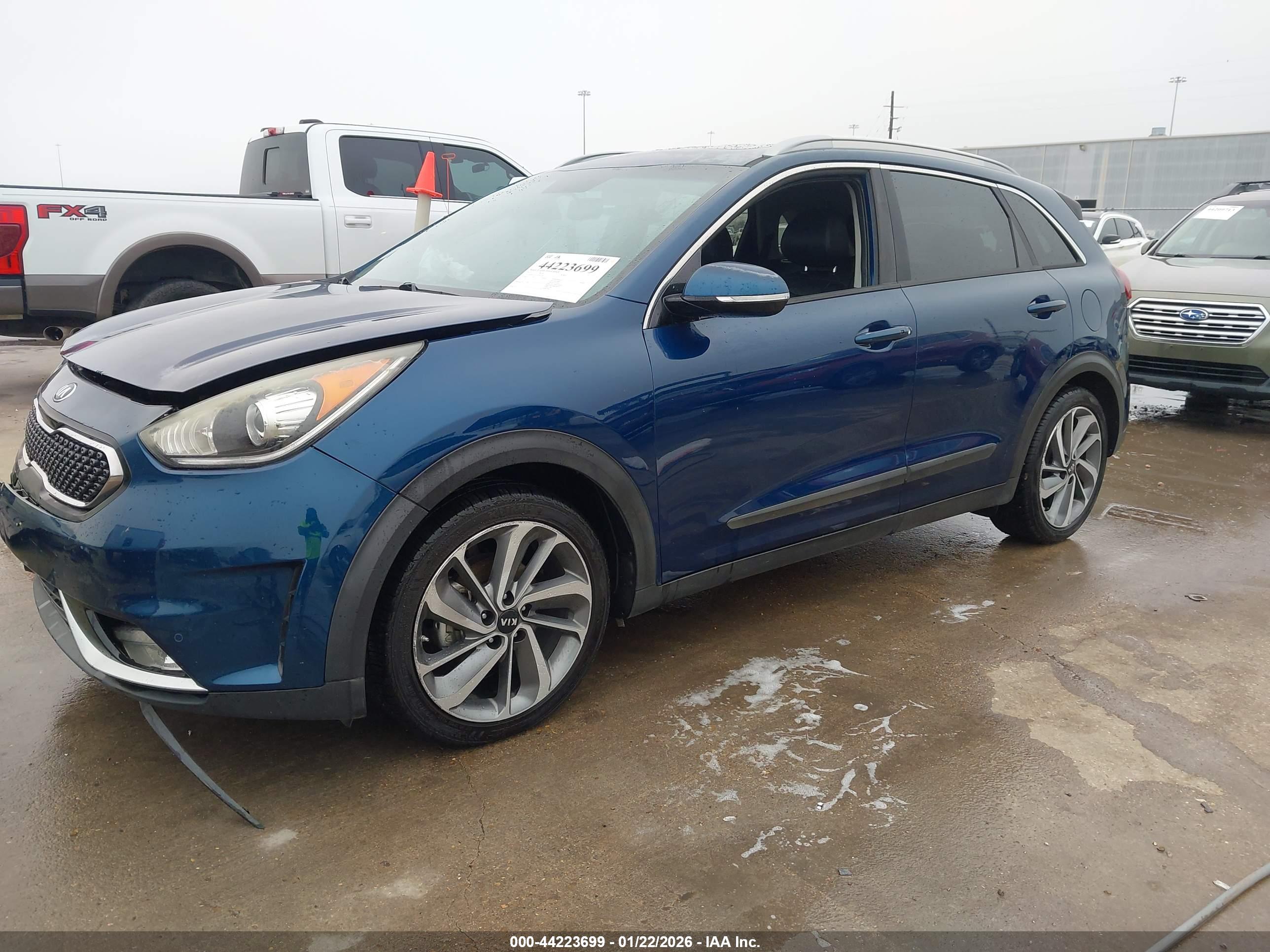 KIA NIRO image 2