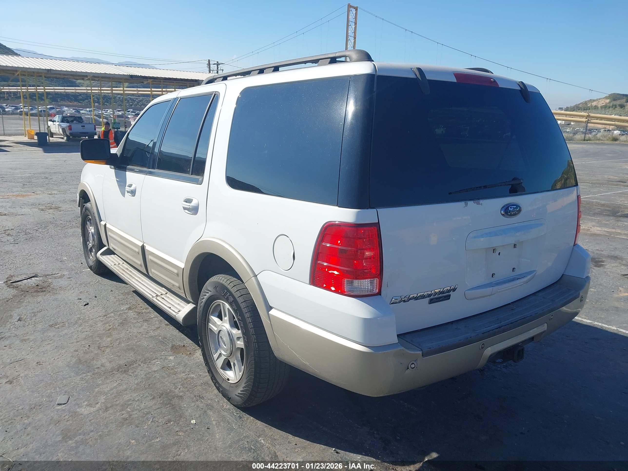 FORD EXPEDITION image 3