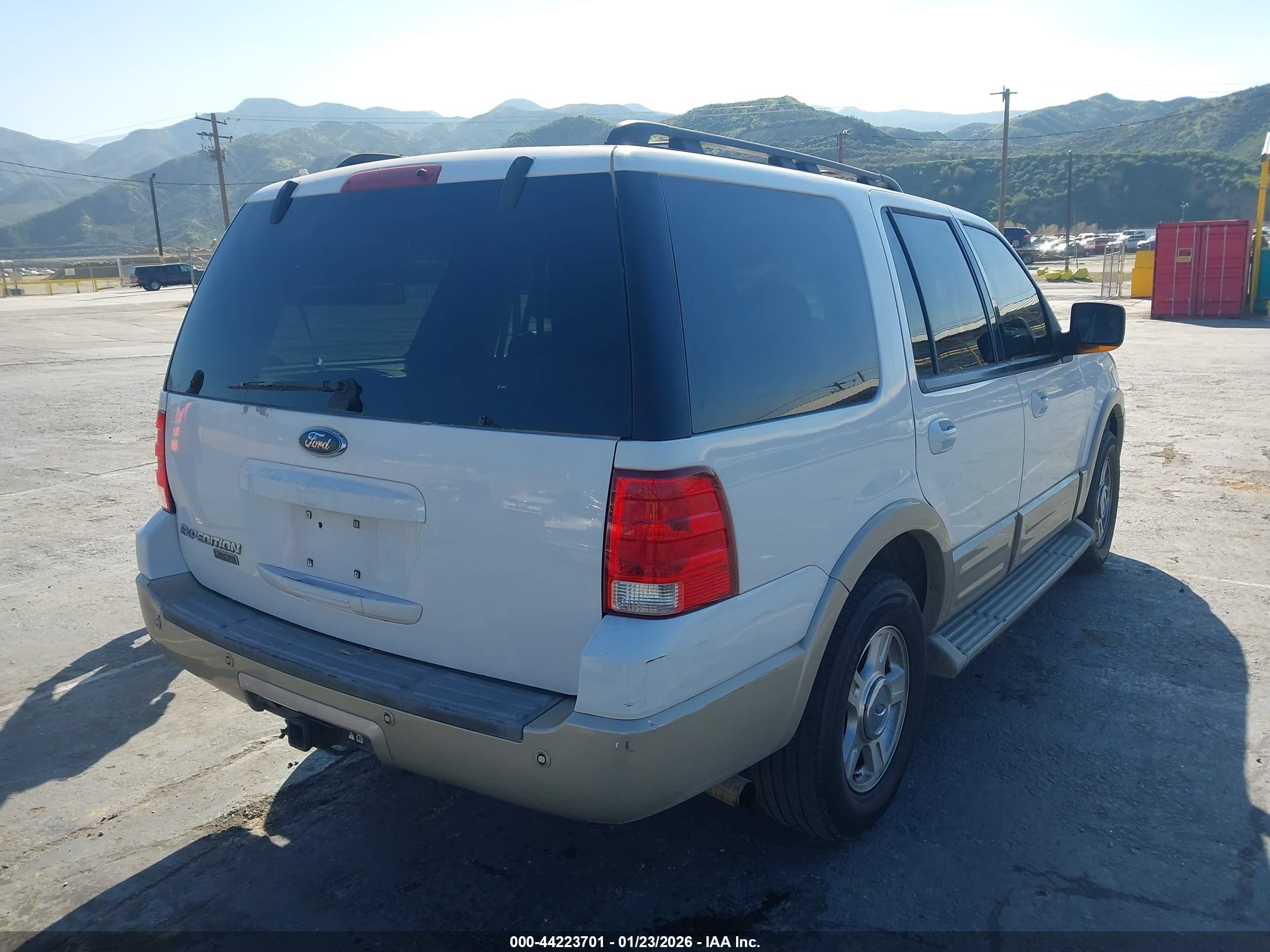 FORD EXPEDITION image 4