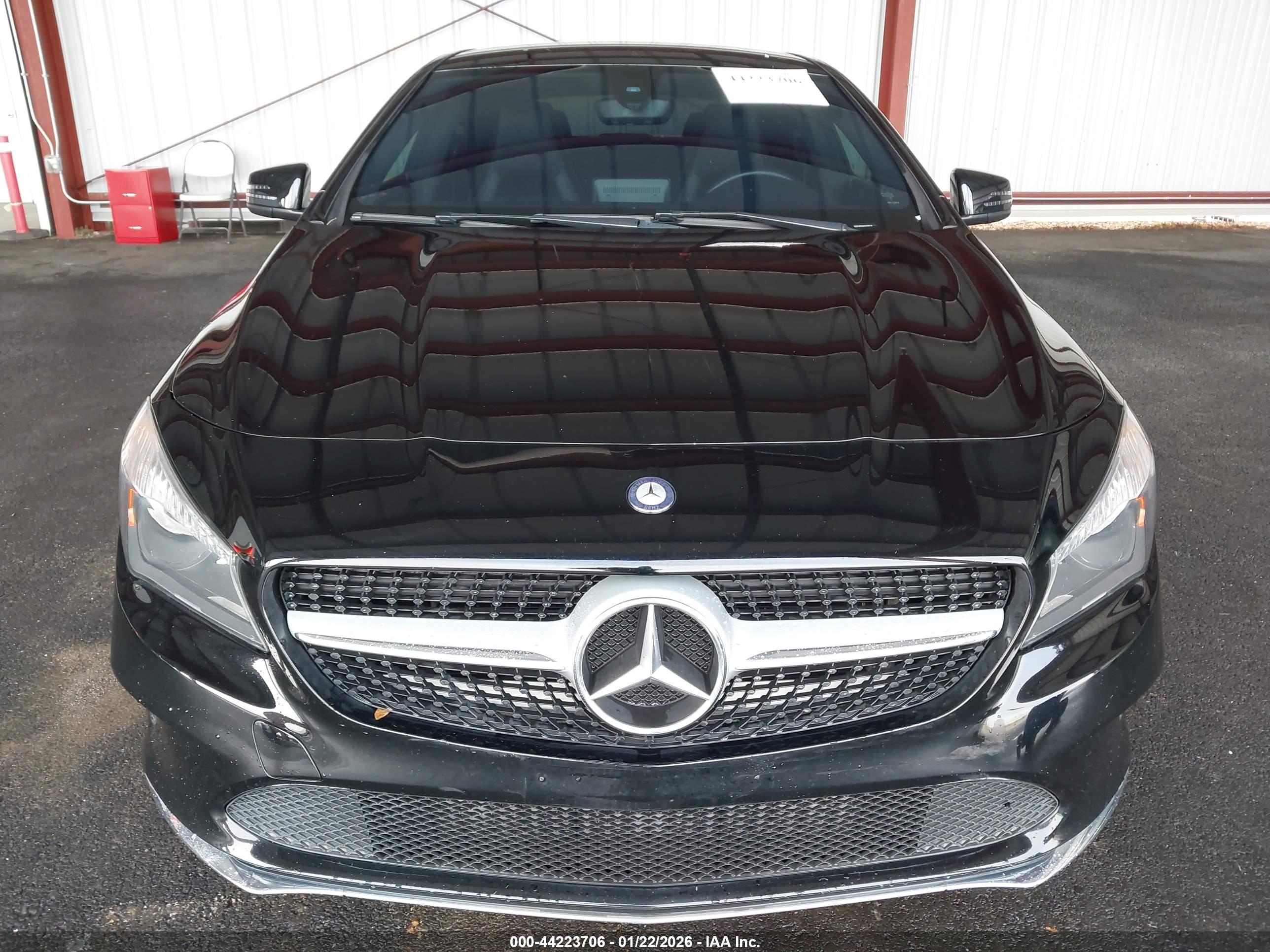 MERCEDES-BENZ CLA image 6