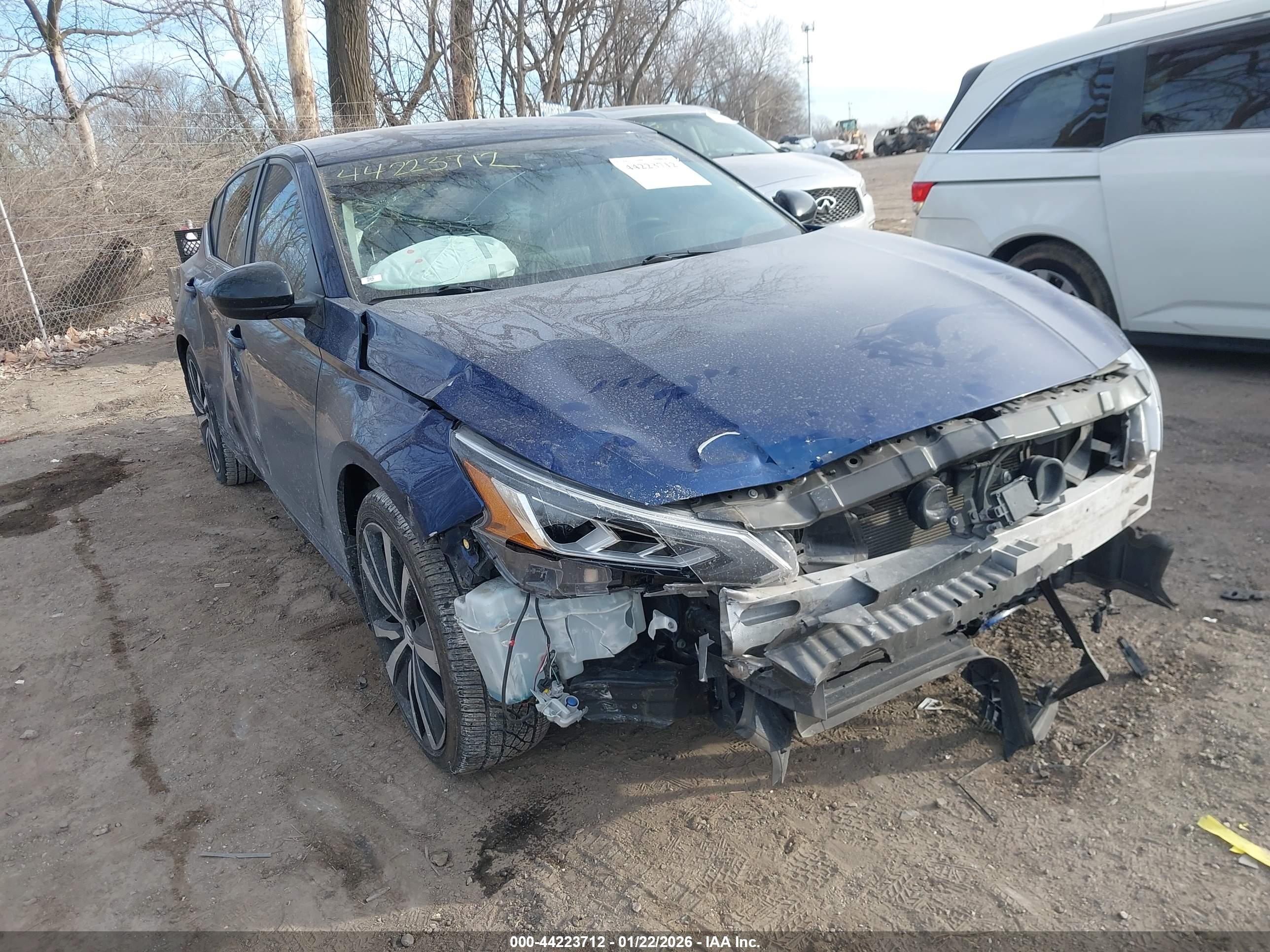 NISSAN ALTIMA image 6