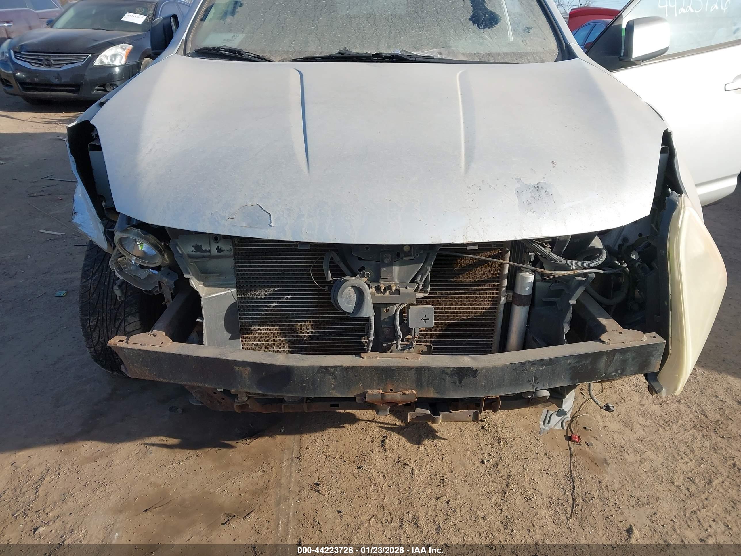 NISSAN ROGUE image 6
