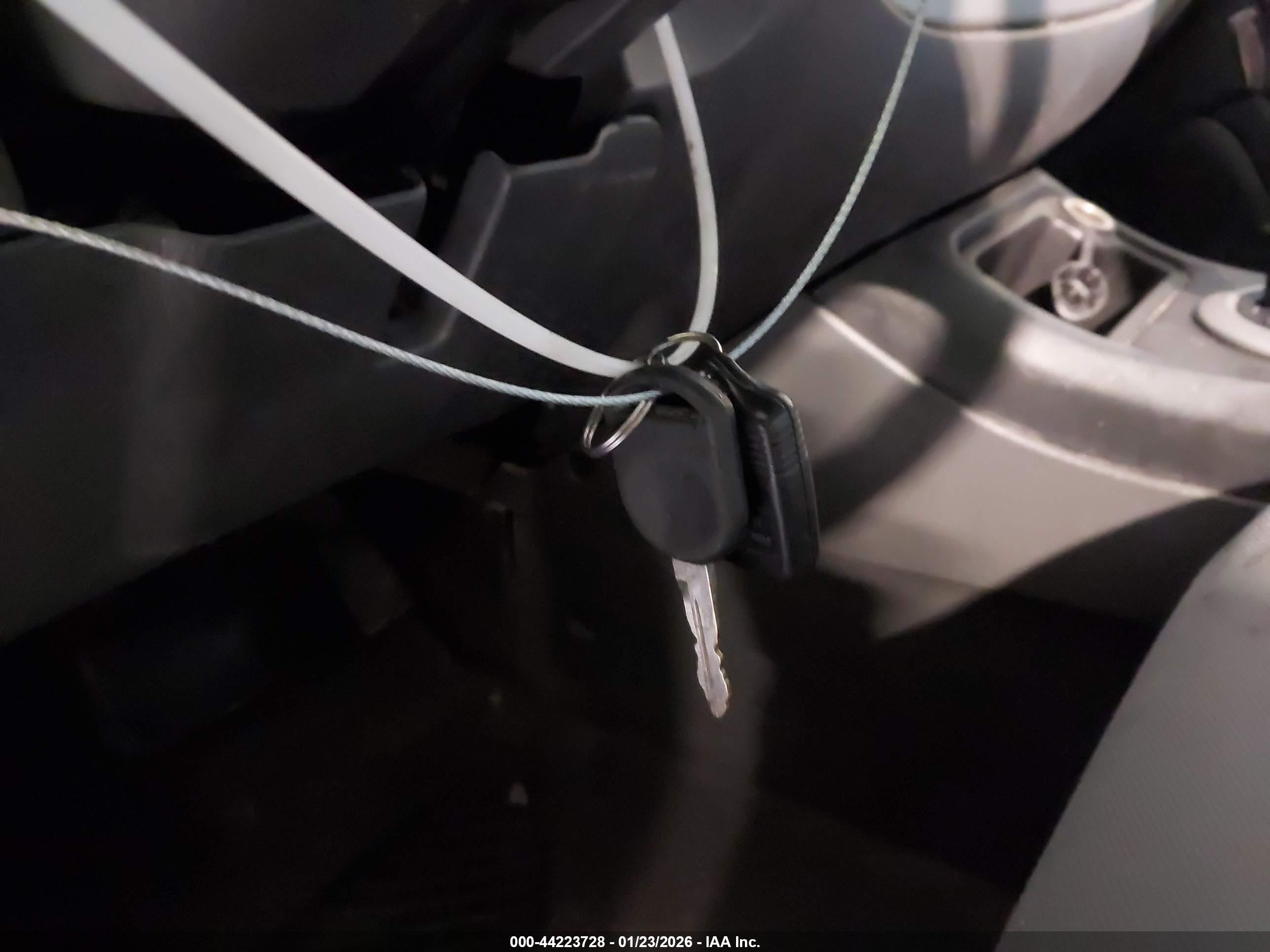 FORD ESCAPE image 11