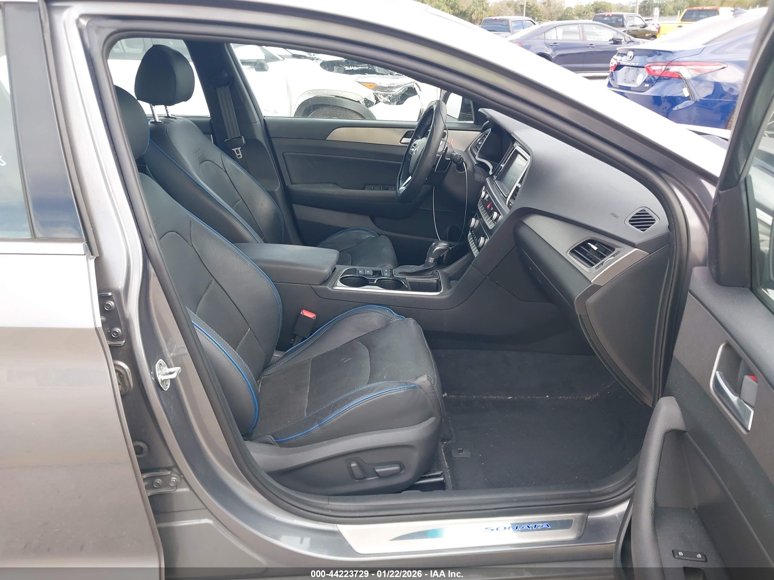 HYUNDAI SONATA image 5