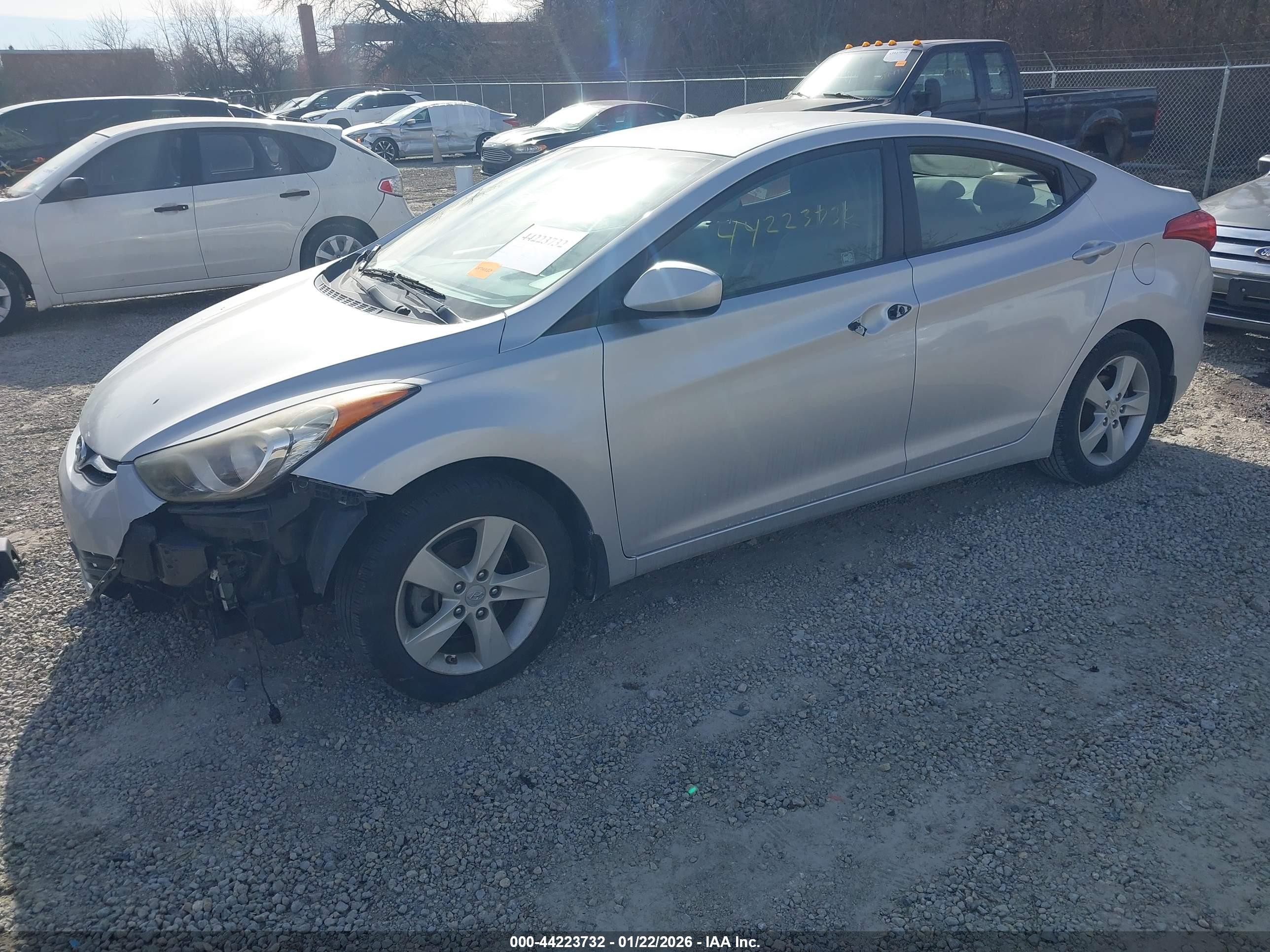 HYUNDAI ELANTRA image 2