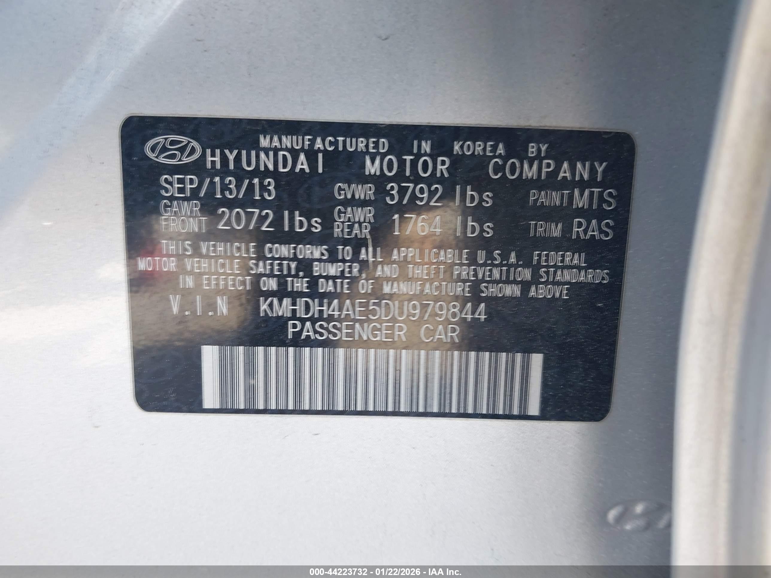 HYUNDAI ELANTRA image 9
