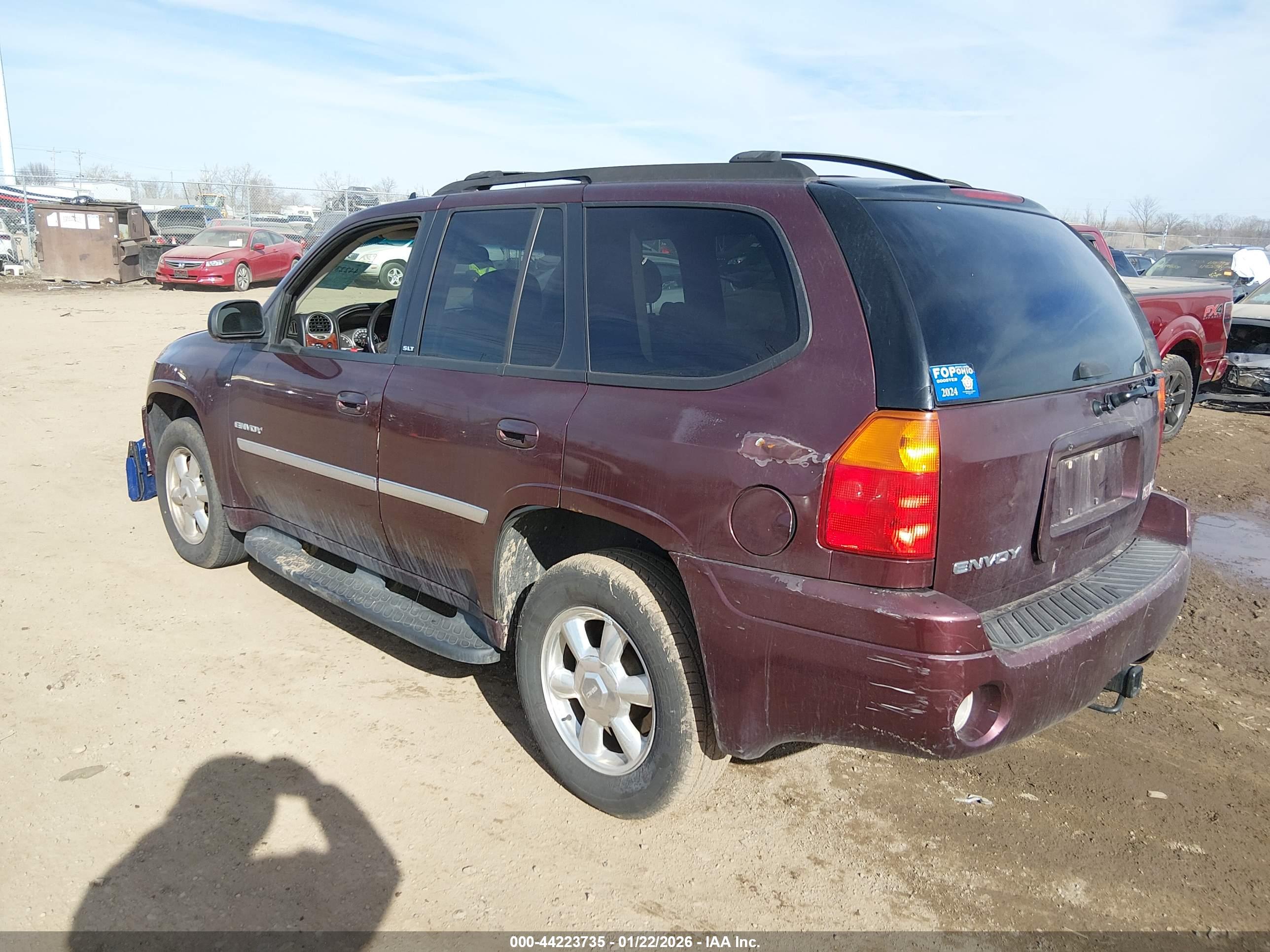 GMC ENVOY image 3
