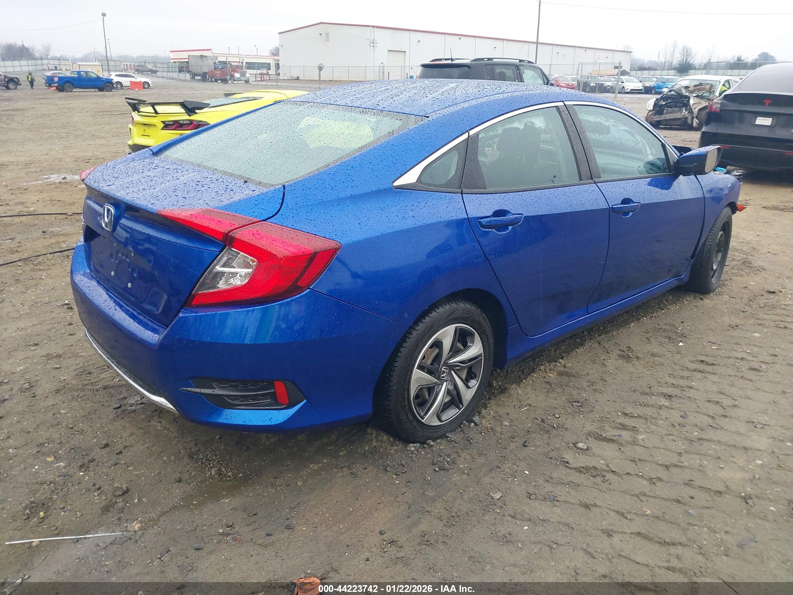 HONDA CIVIC image 4