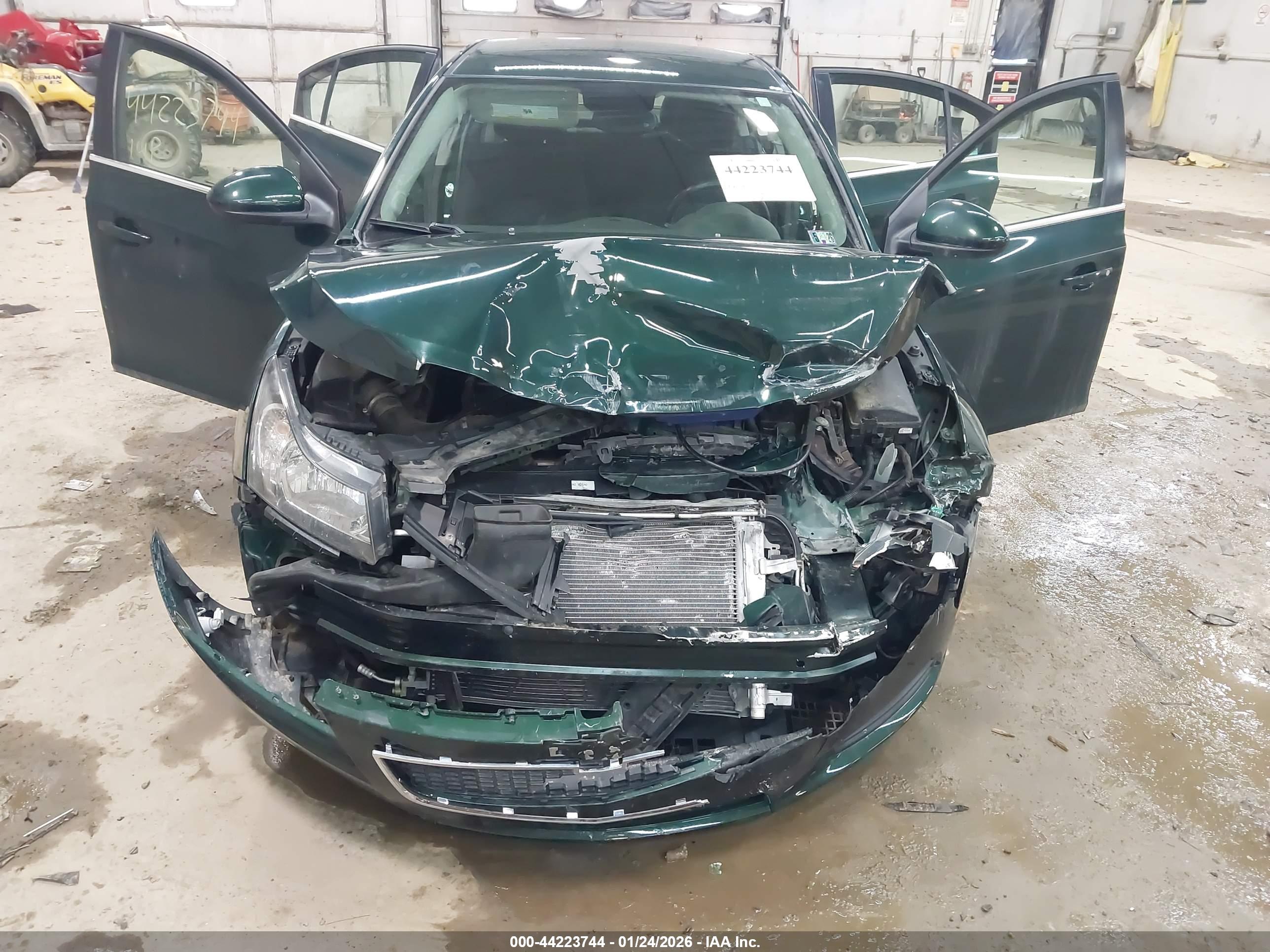 CHEVROLET CRUZE image 6