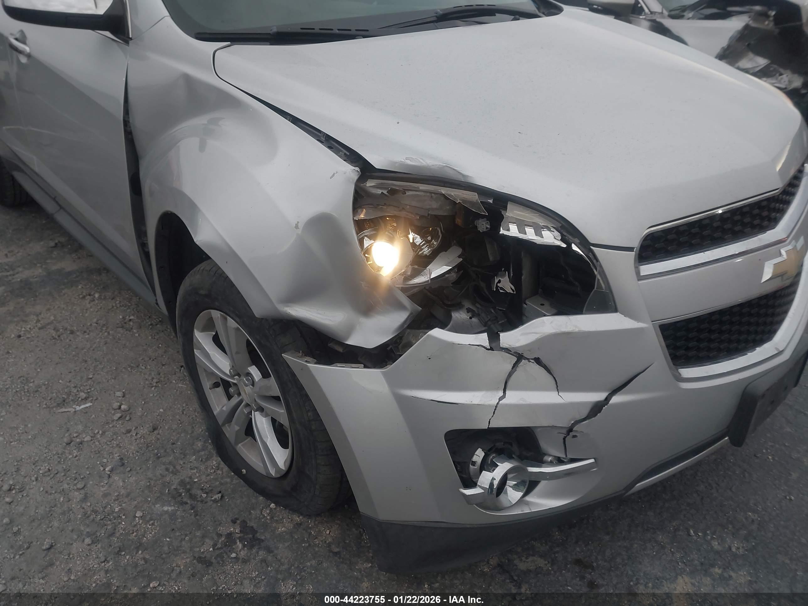 CHEVROLET EQUINOX image 6